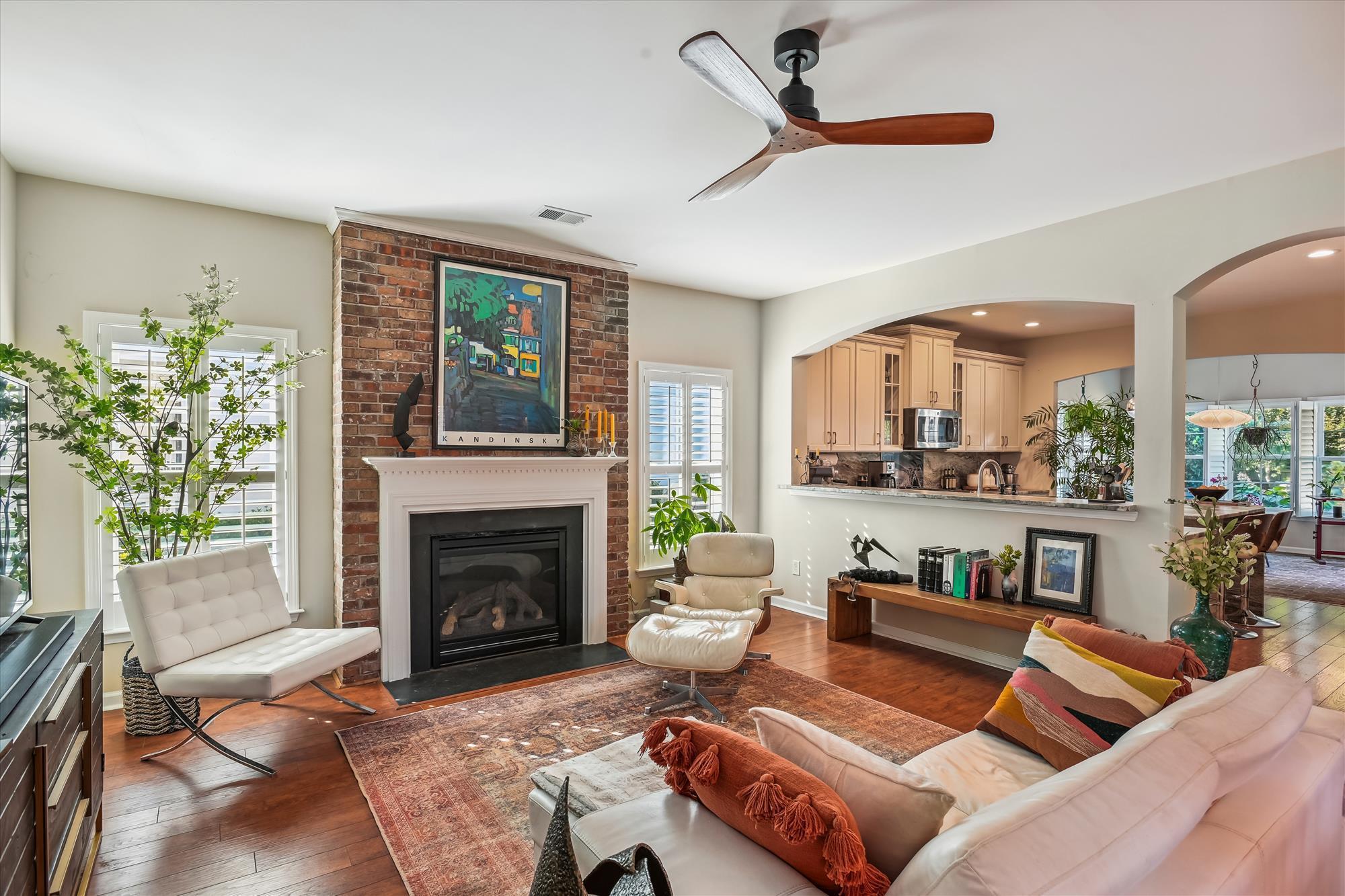 1658 Sparkleberry Lane