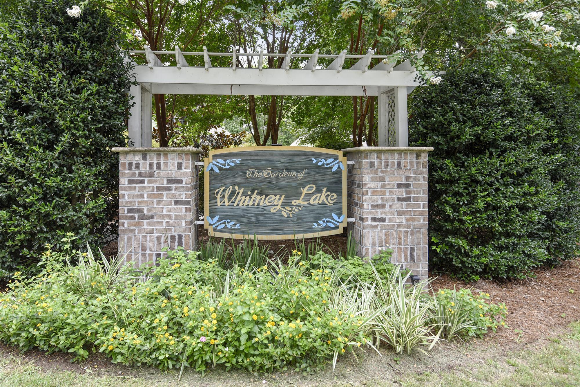 1658 Sparkleberry Lane