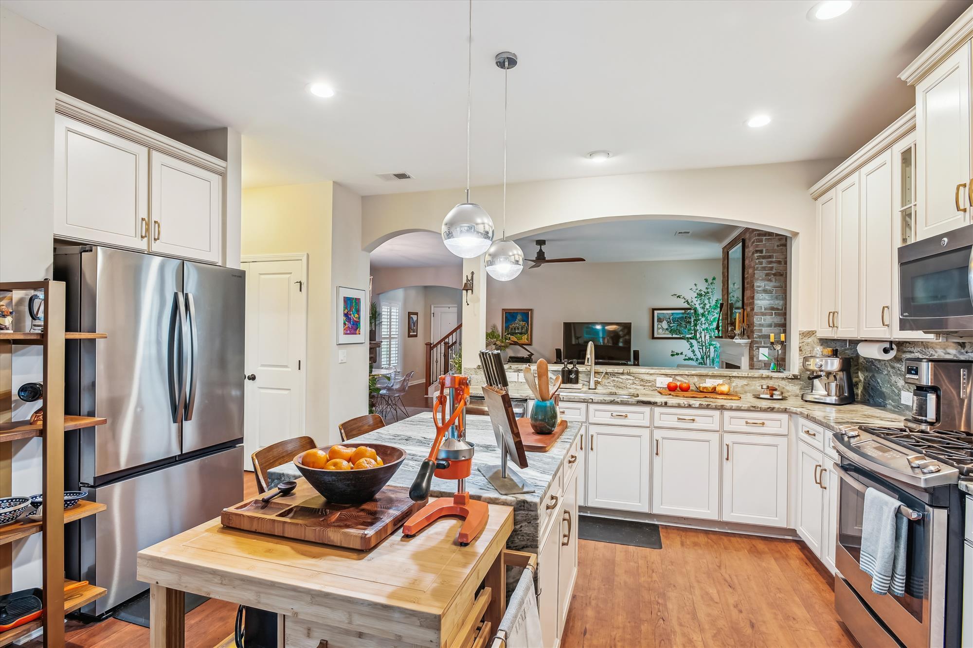 1658 Sparkleberry Lane