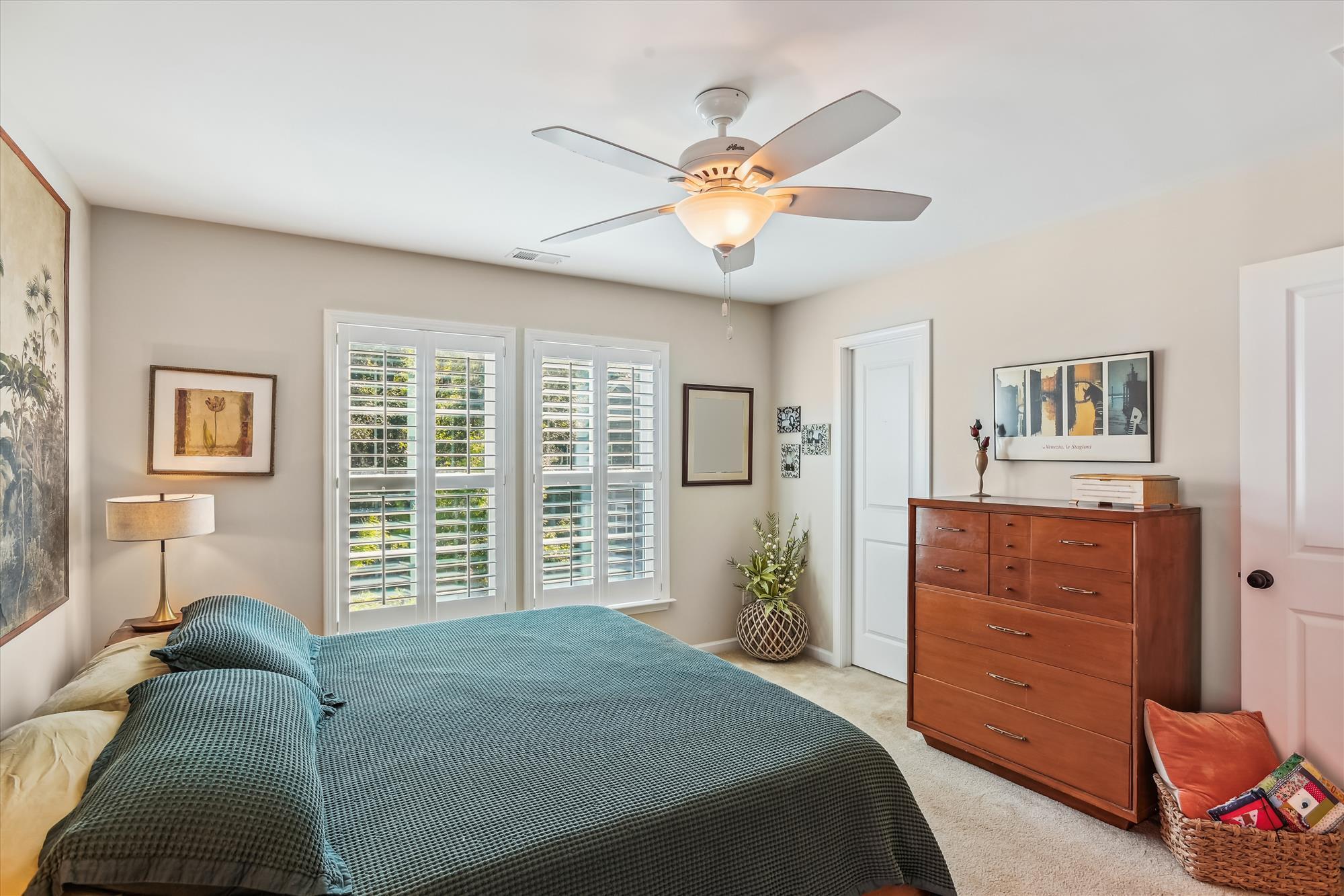 1658 Sparkleberry Lane