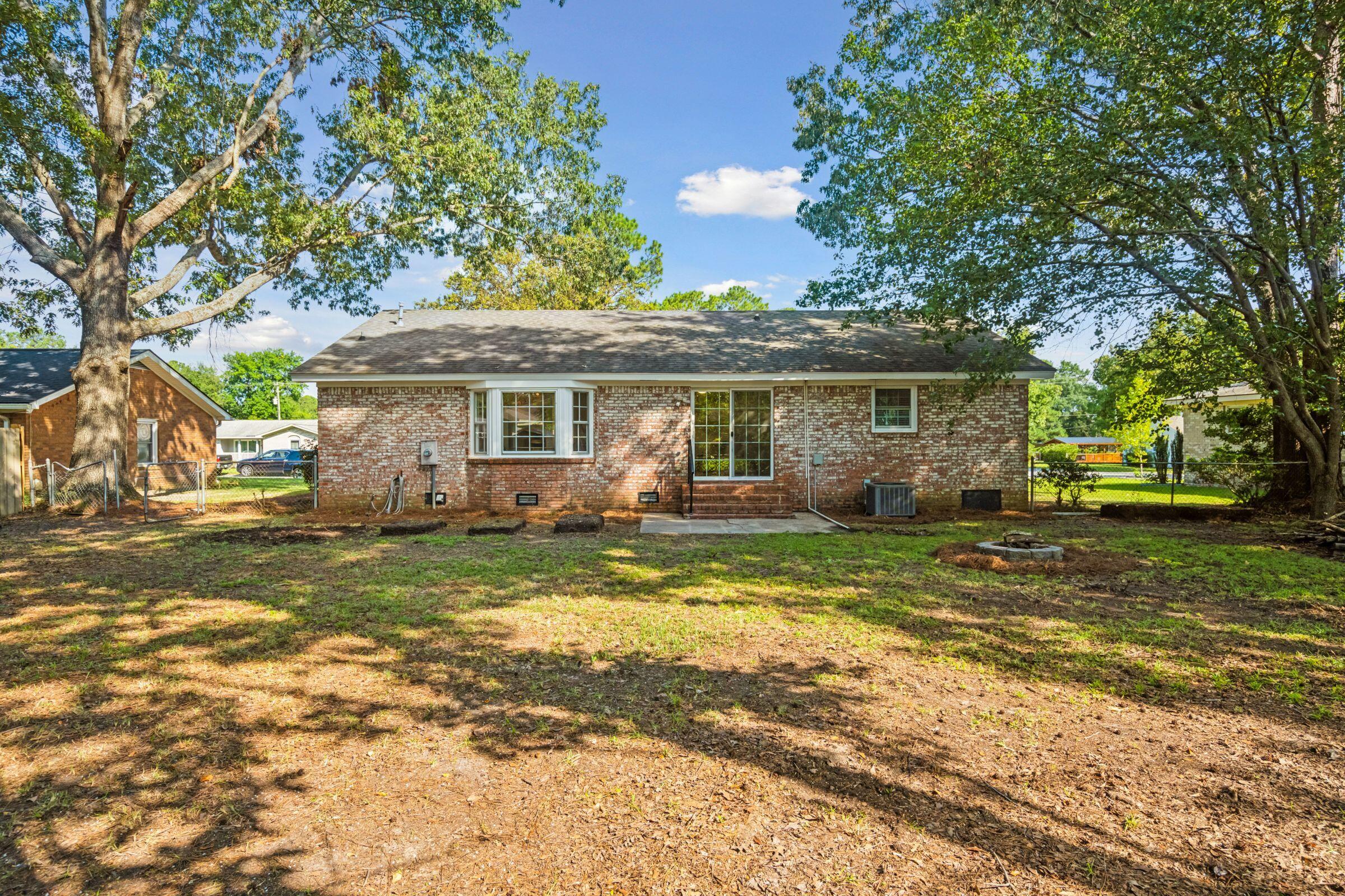 111 Saint James Boulevard