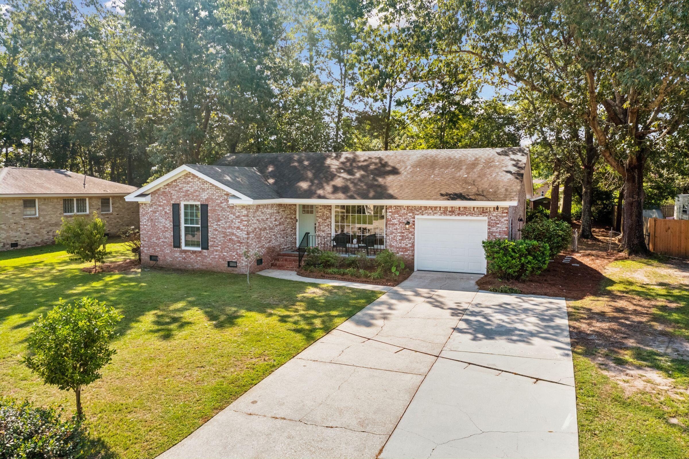 111 Saint James Boulevard