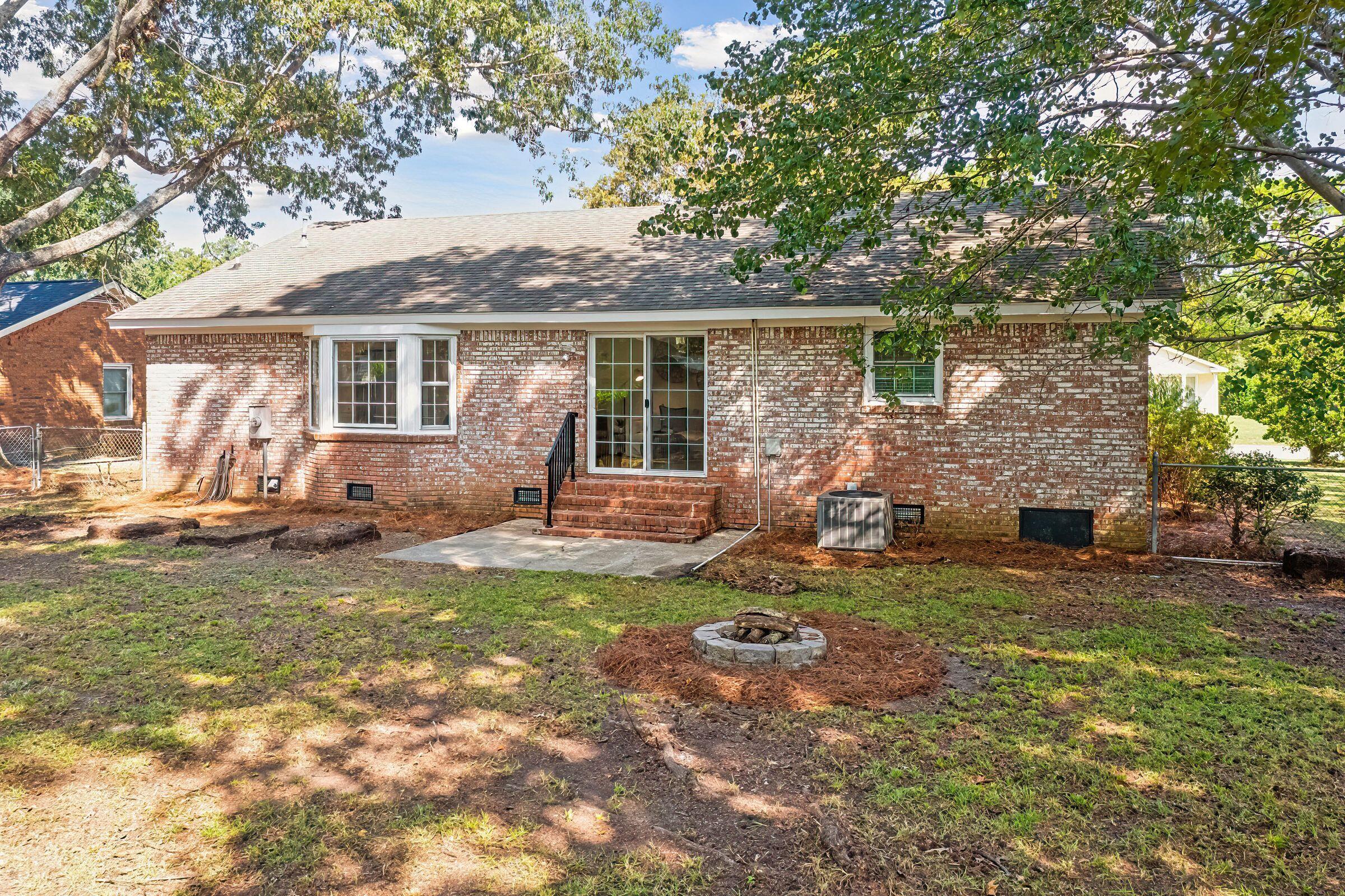 111 Saint James Boulevard