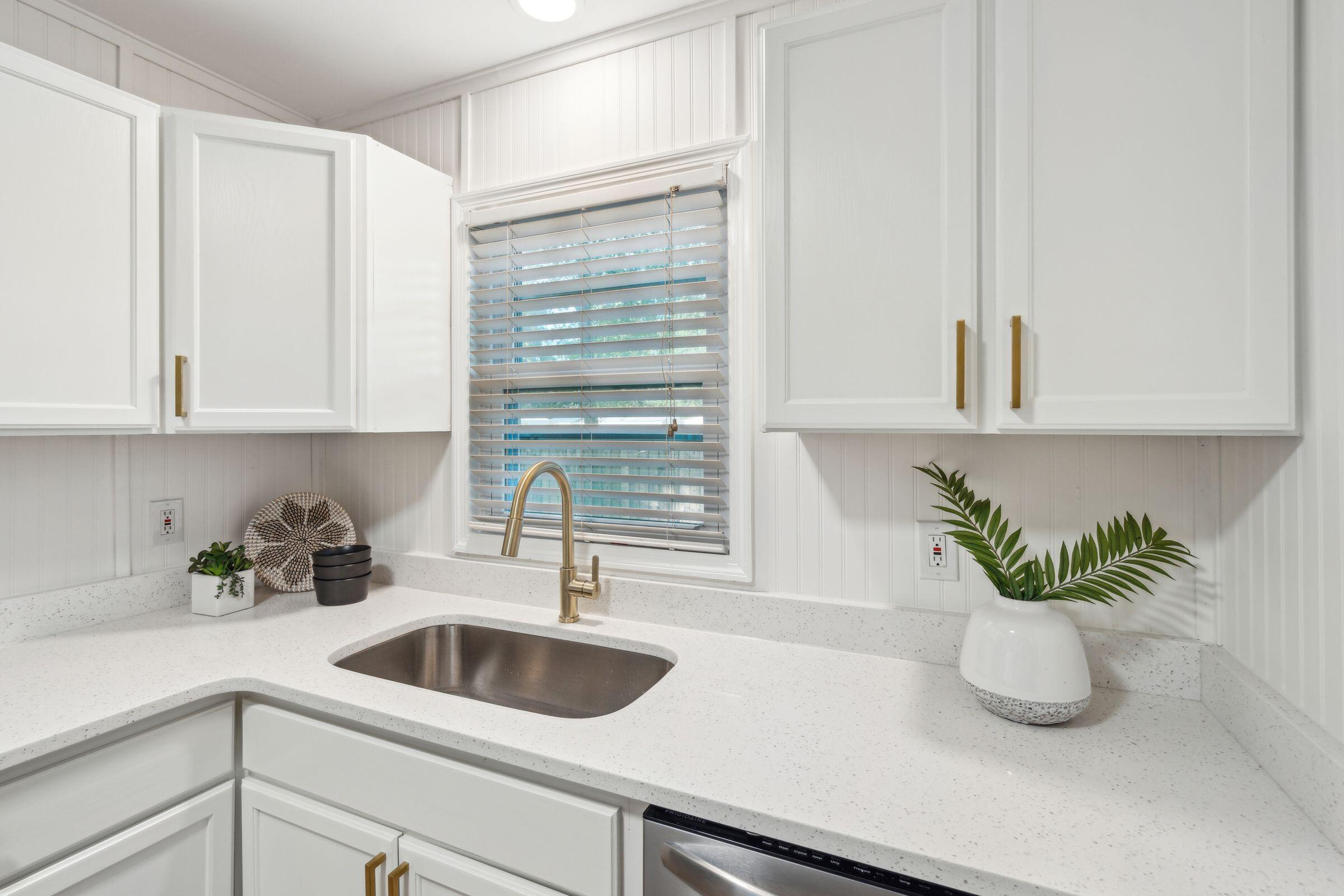 111 Saint James Boulevard