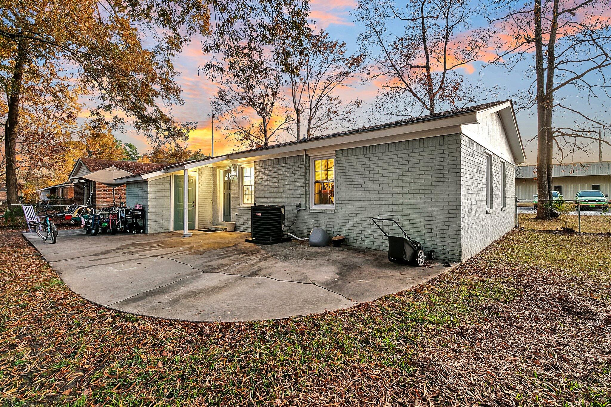 107 Dorchester Manor Boulevard