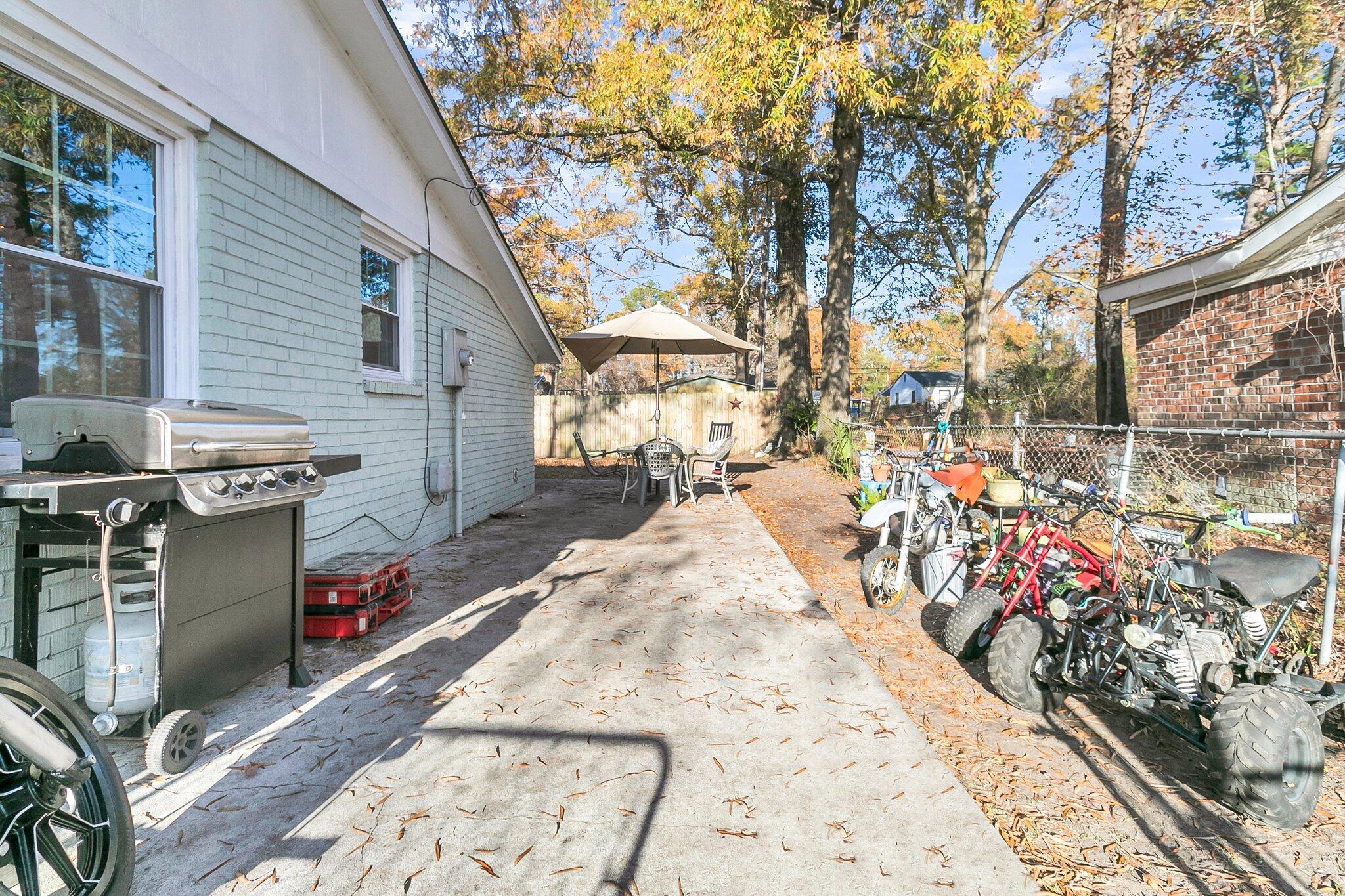 107 Dorchester Manor Boulevard