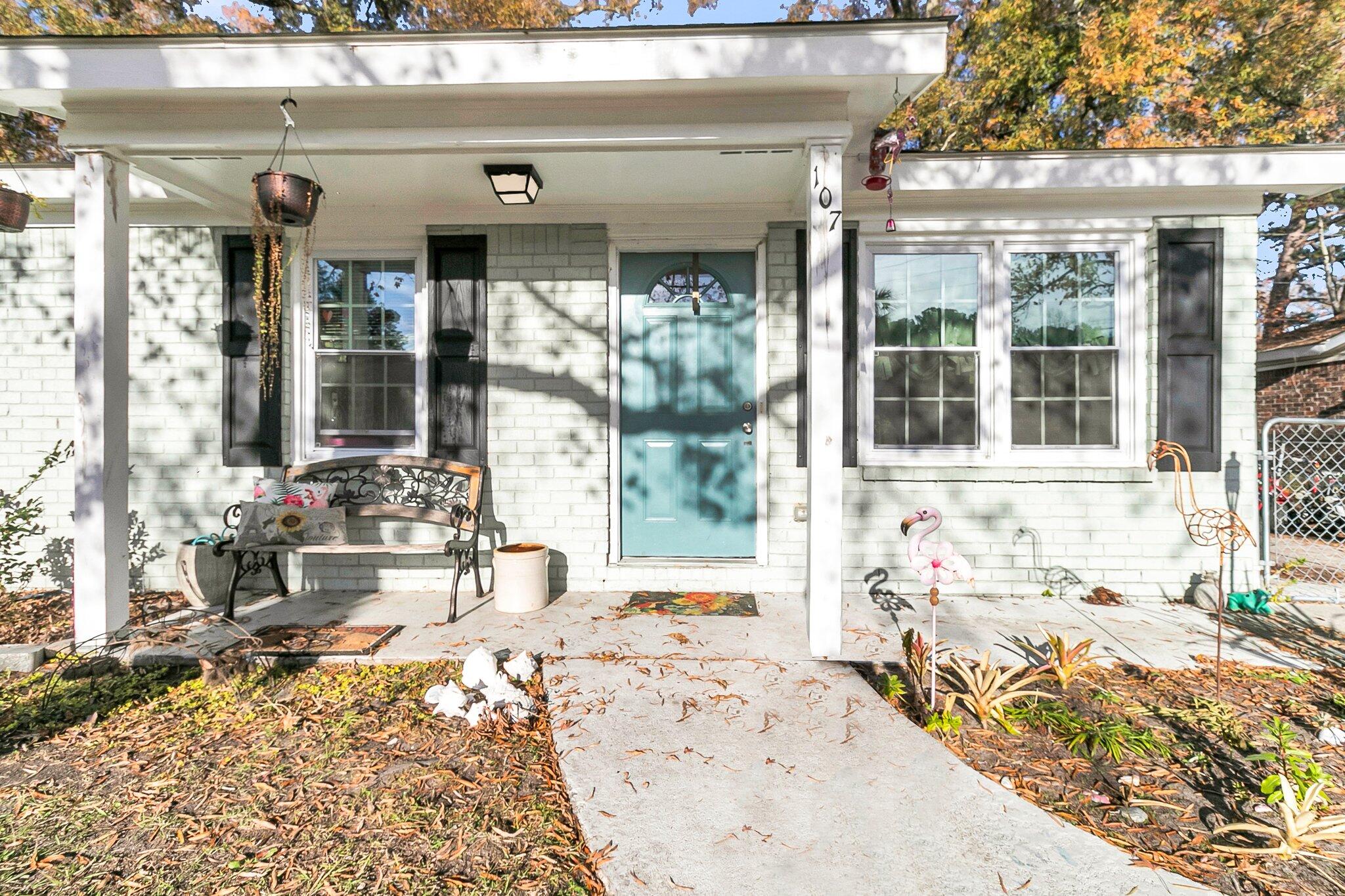 107 Dorchester Manor Boulevard