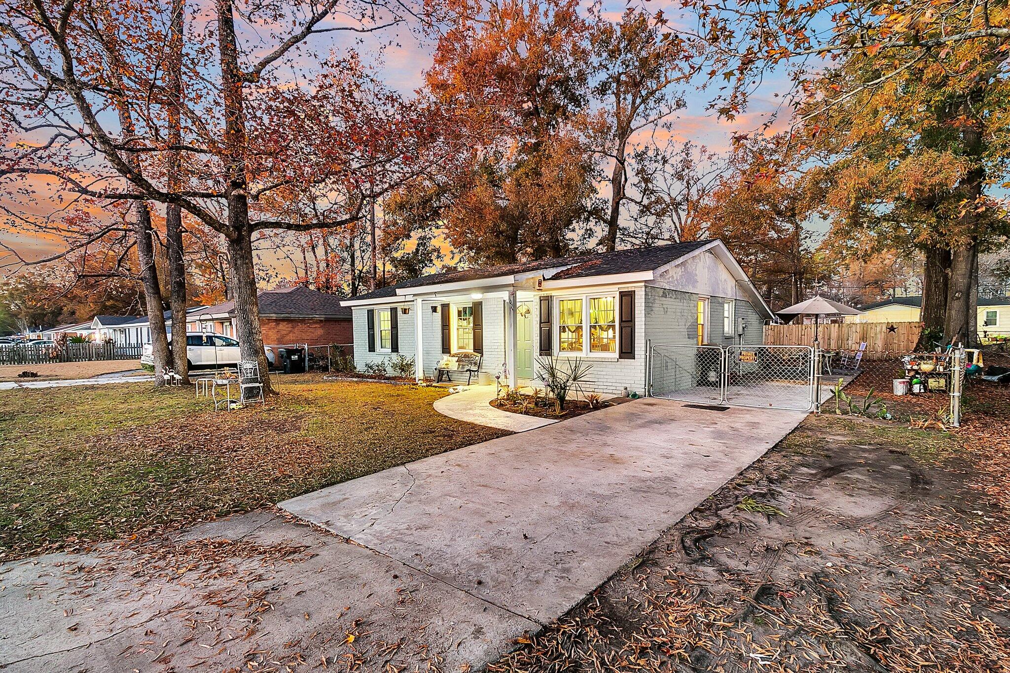 107 Dorchester Manor Boulevard