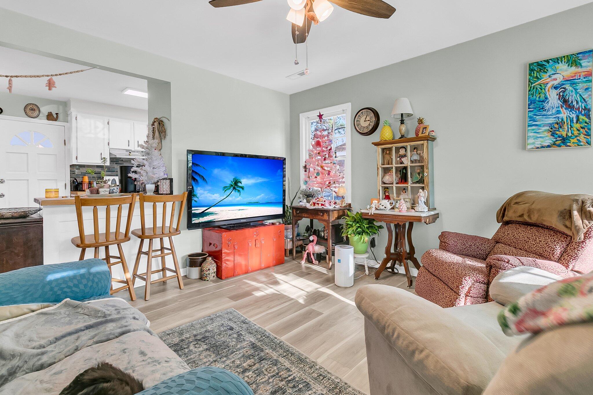 107 Dorchester Manor Boulevard