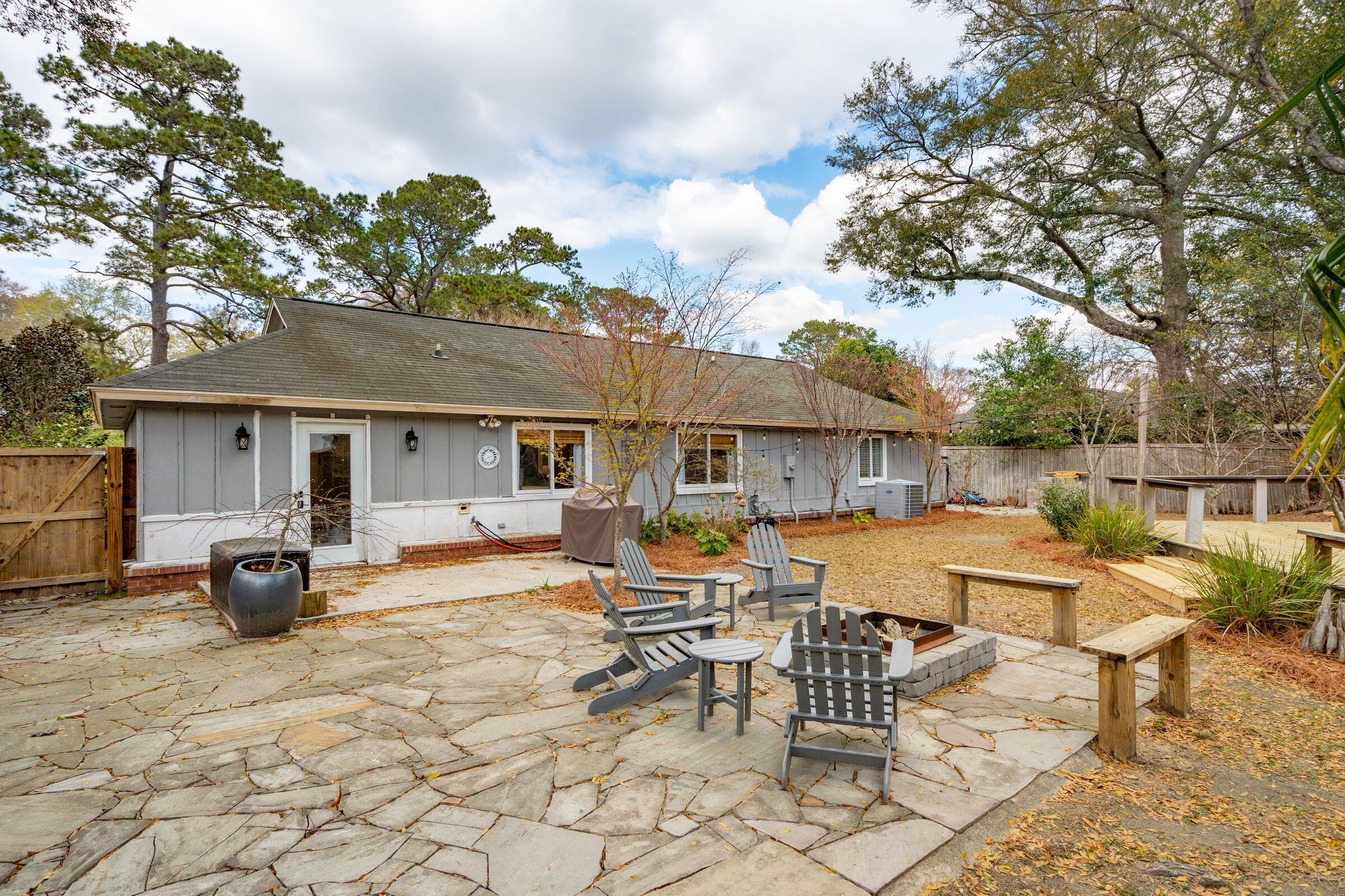 1327 Bob White Drive