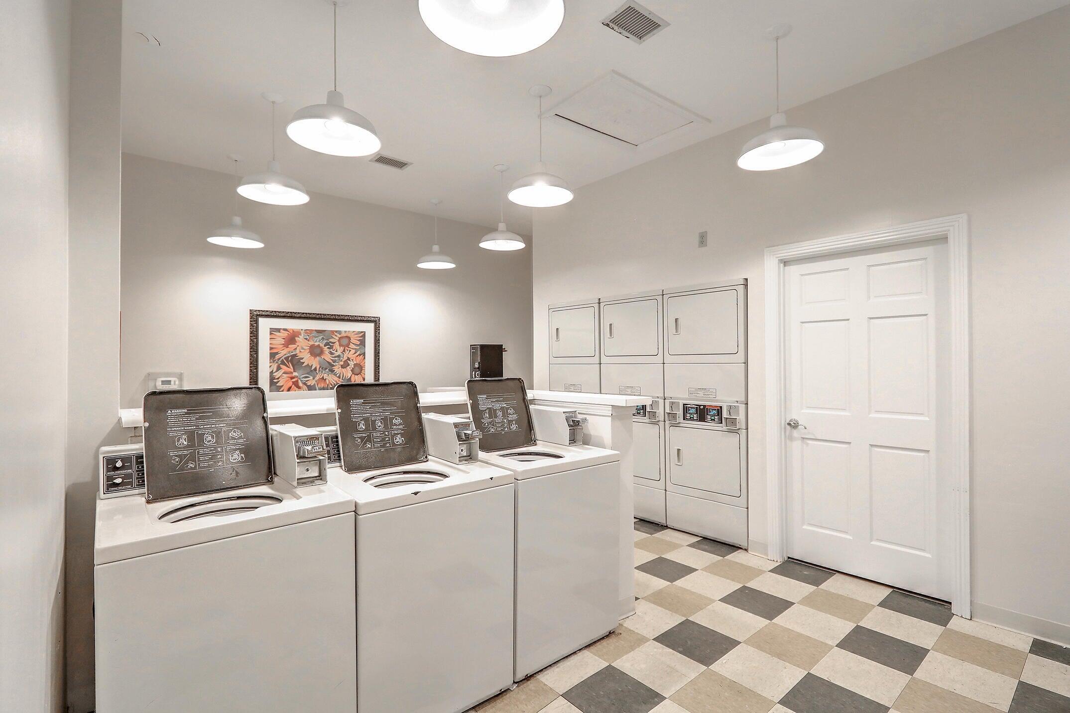 1600 Long Grove Drive Unit 411