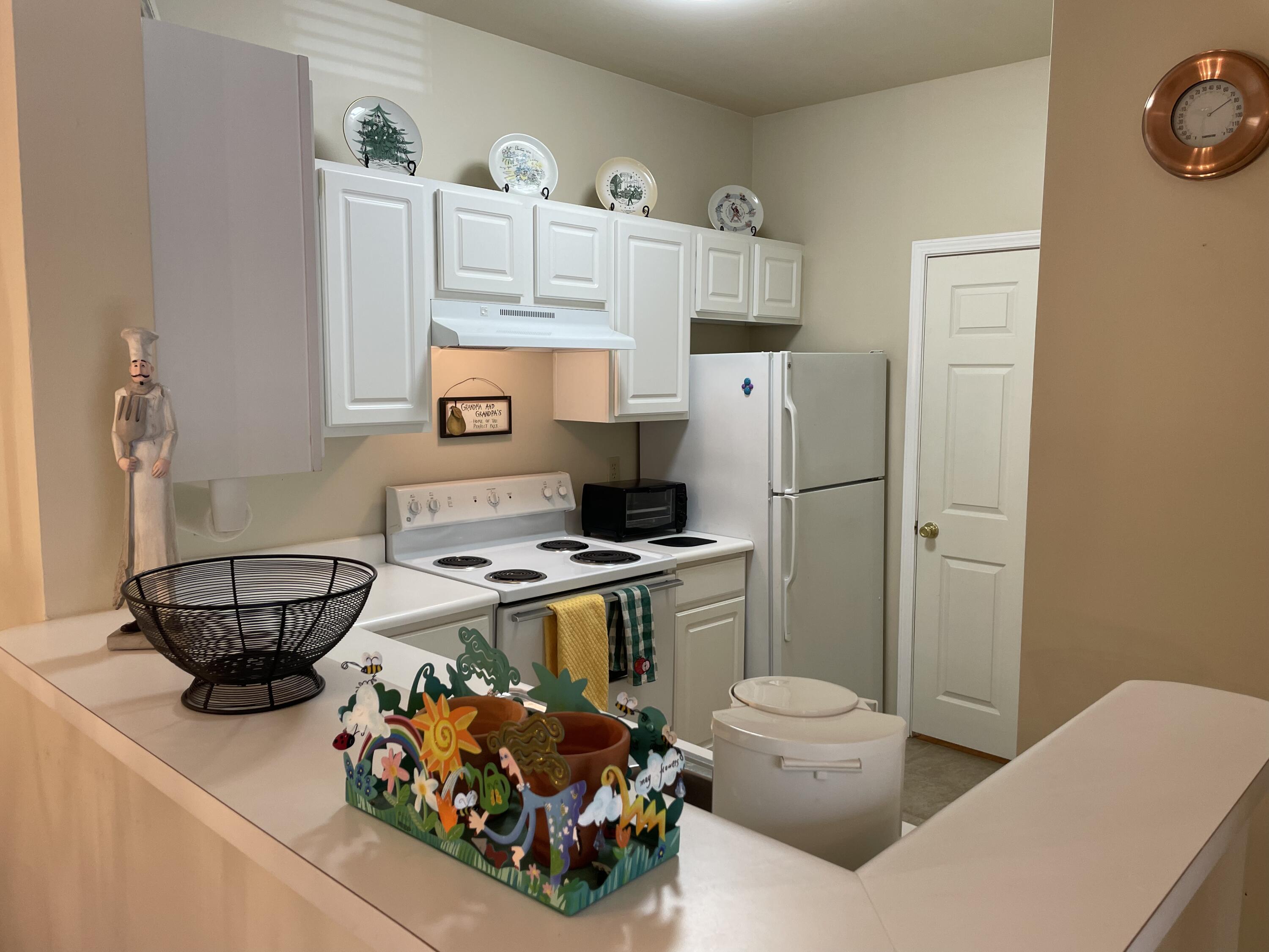 1600 Long Grove Drive Unit 411