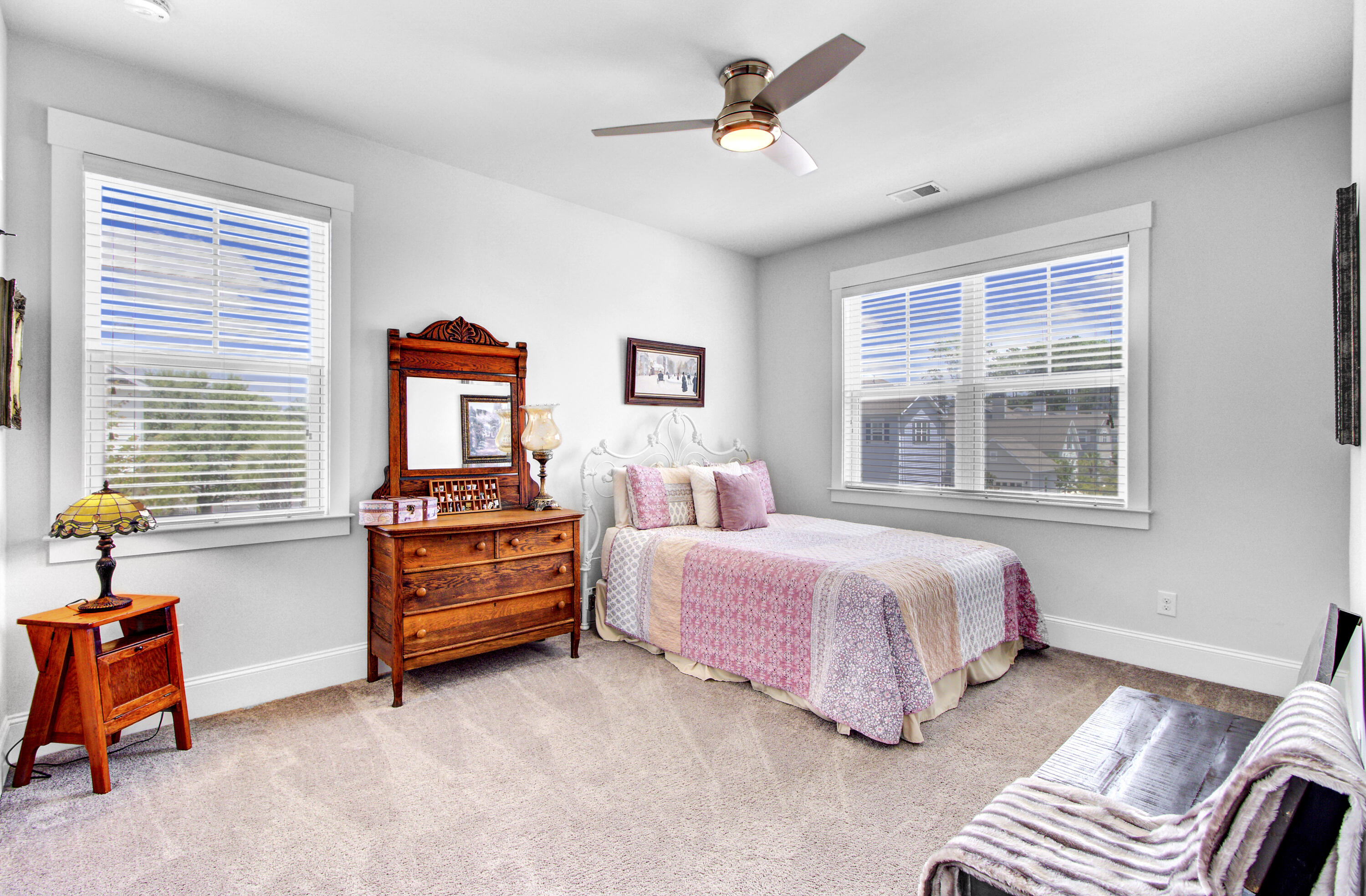 1550 Trumpington Street, Mount Pleasant