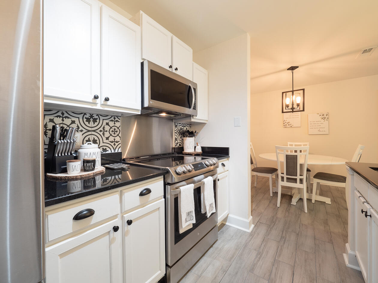 2011 N Hwy 17 # 2300l