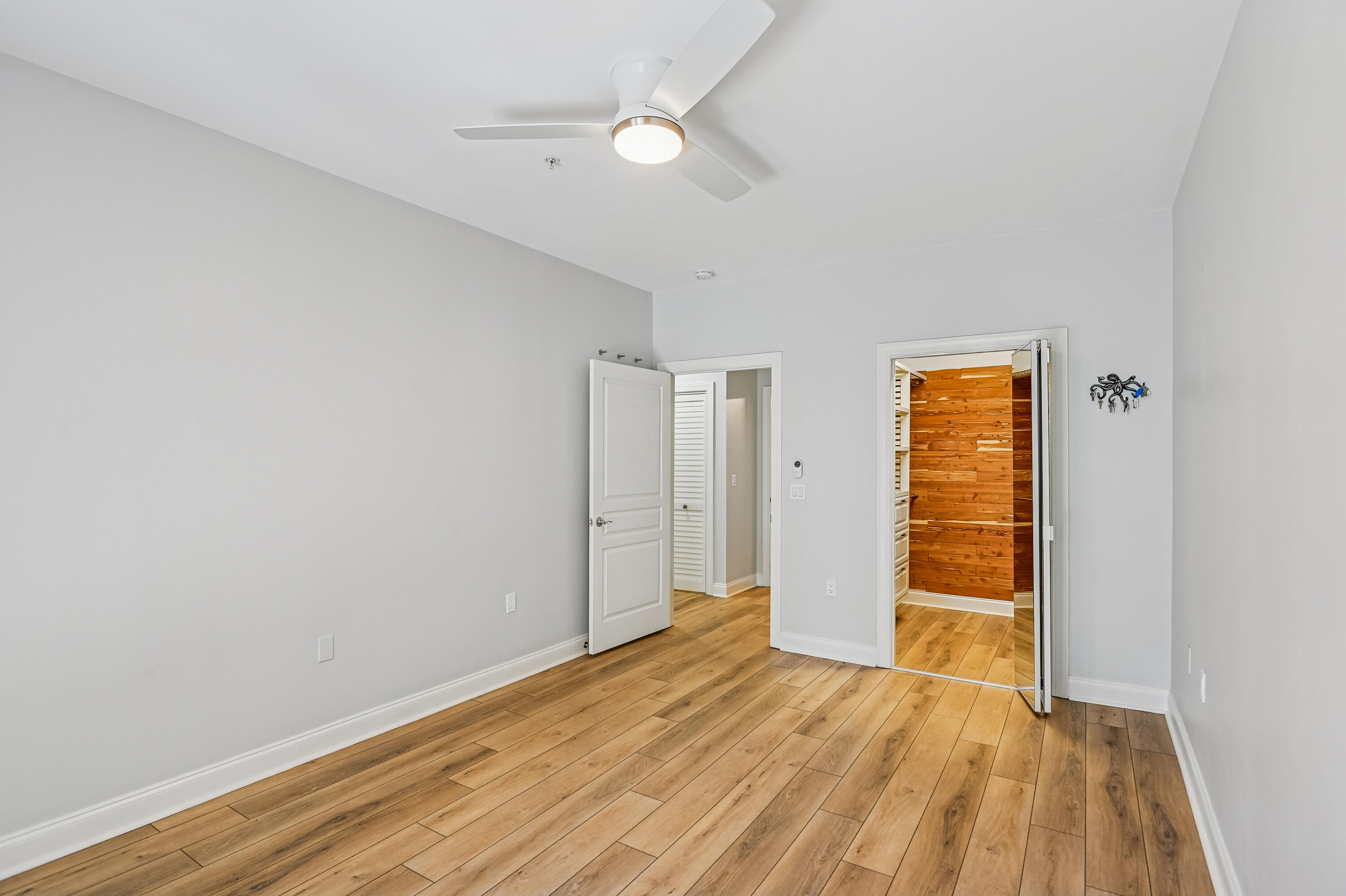 1025 Riverland Woods Place # 305