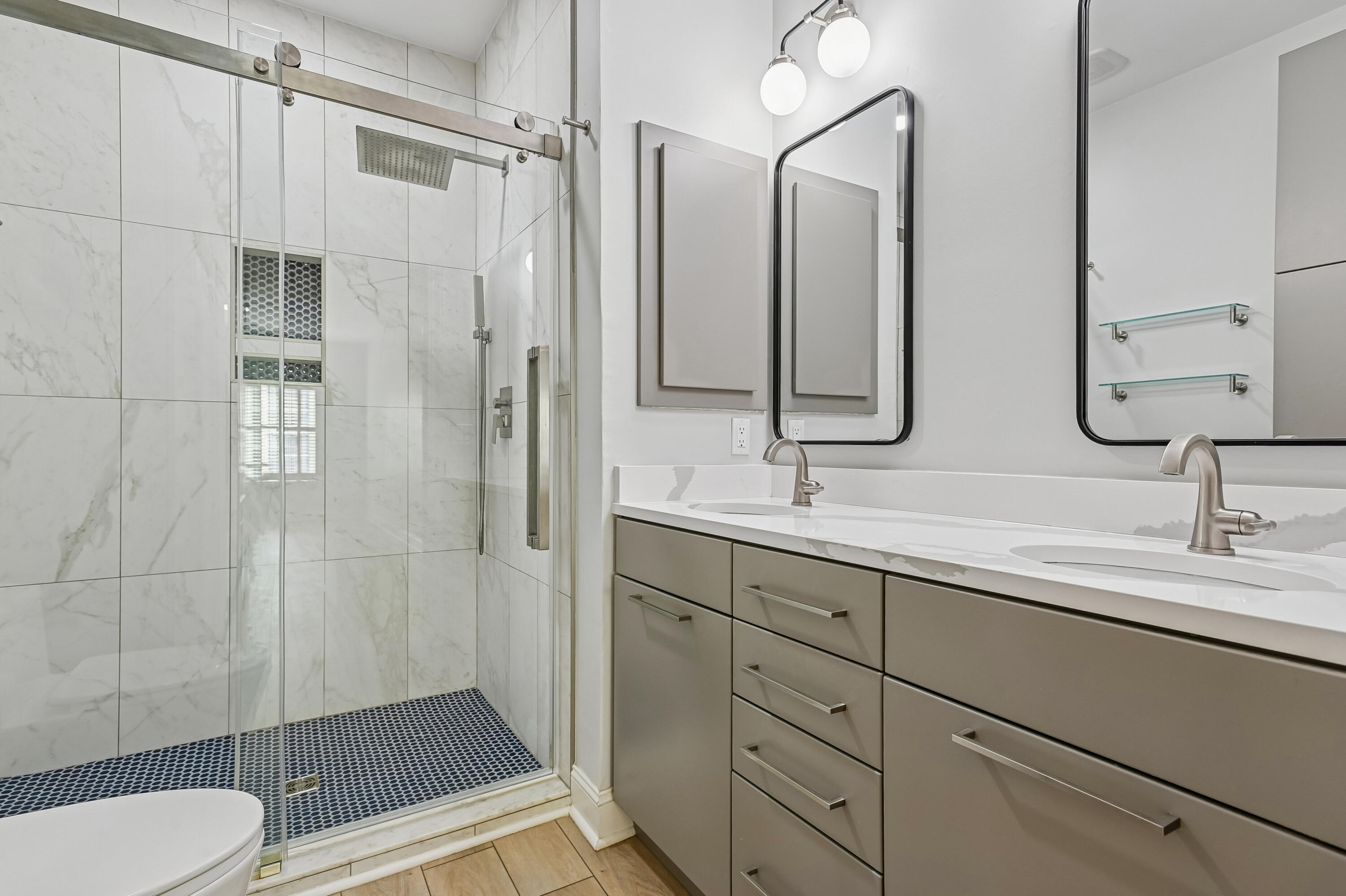 1025 Riverland Woods Place # 305