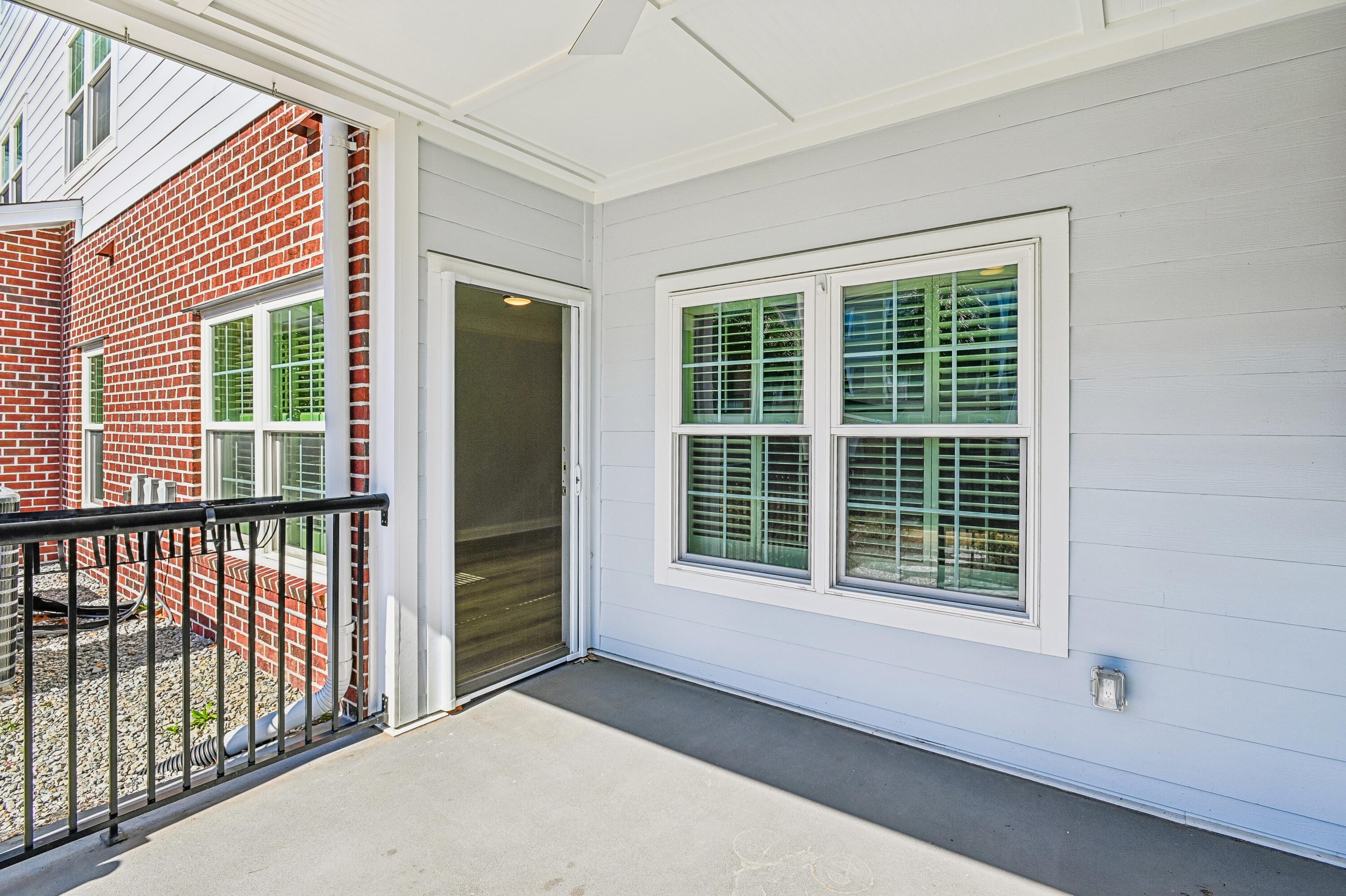 1025 Riverland Woods Place # 305