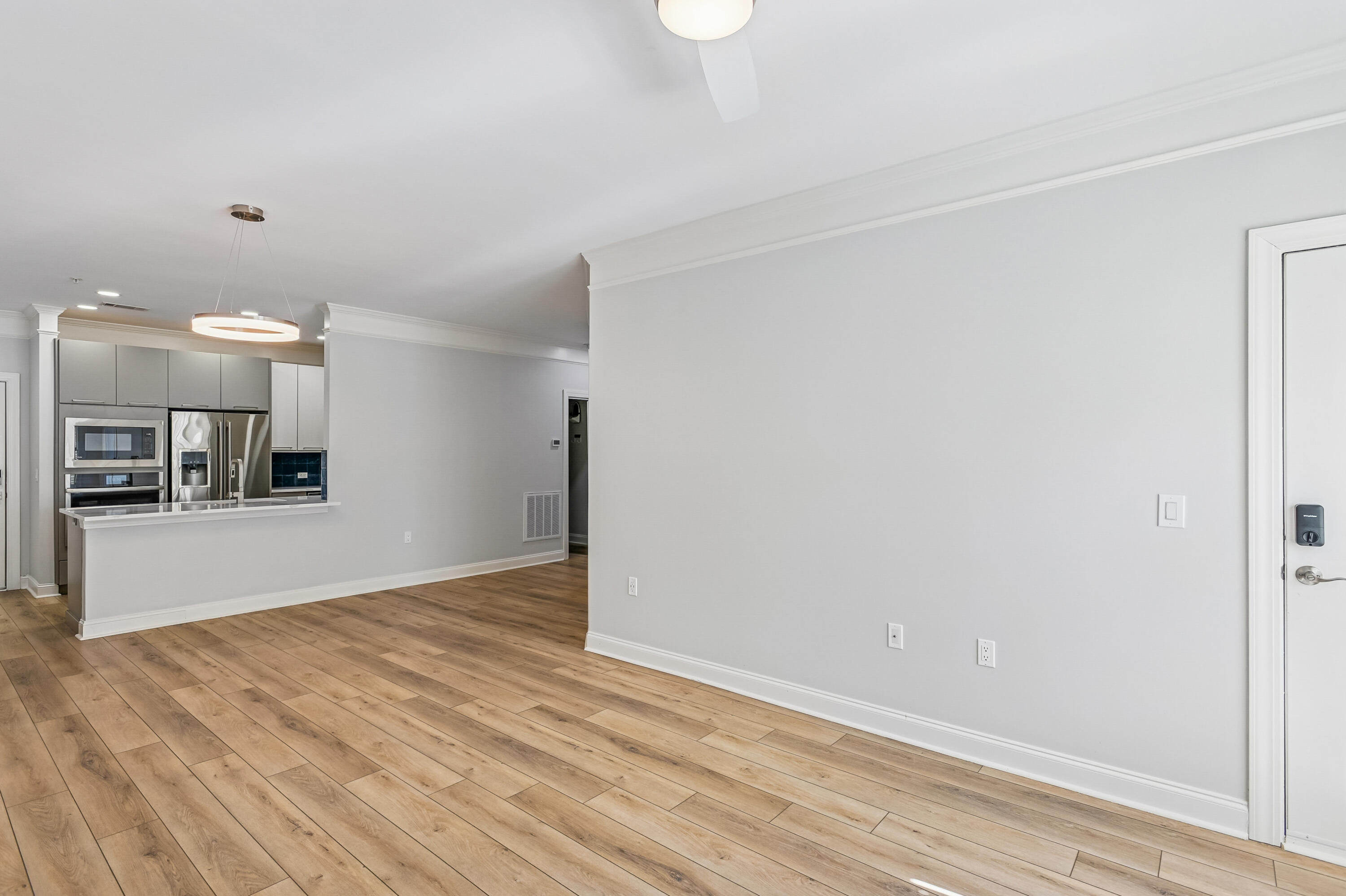 1025 Riverland Woods Place # 305