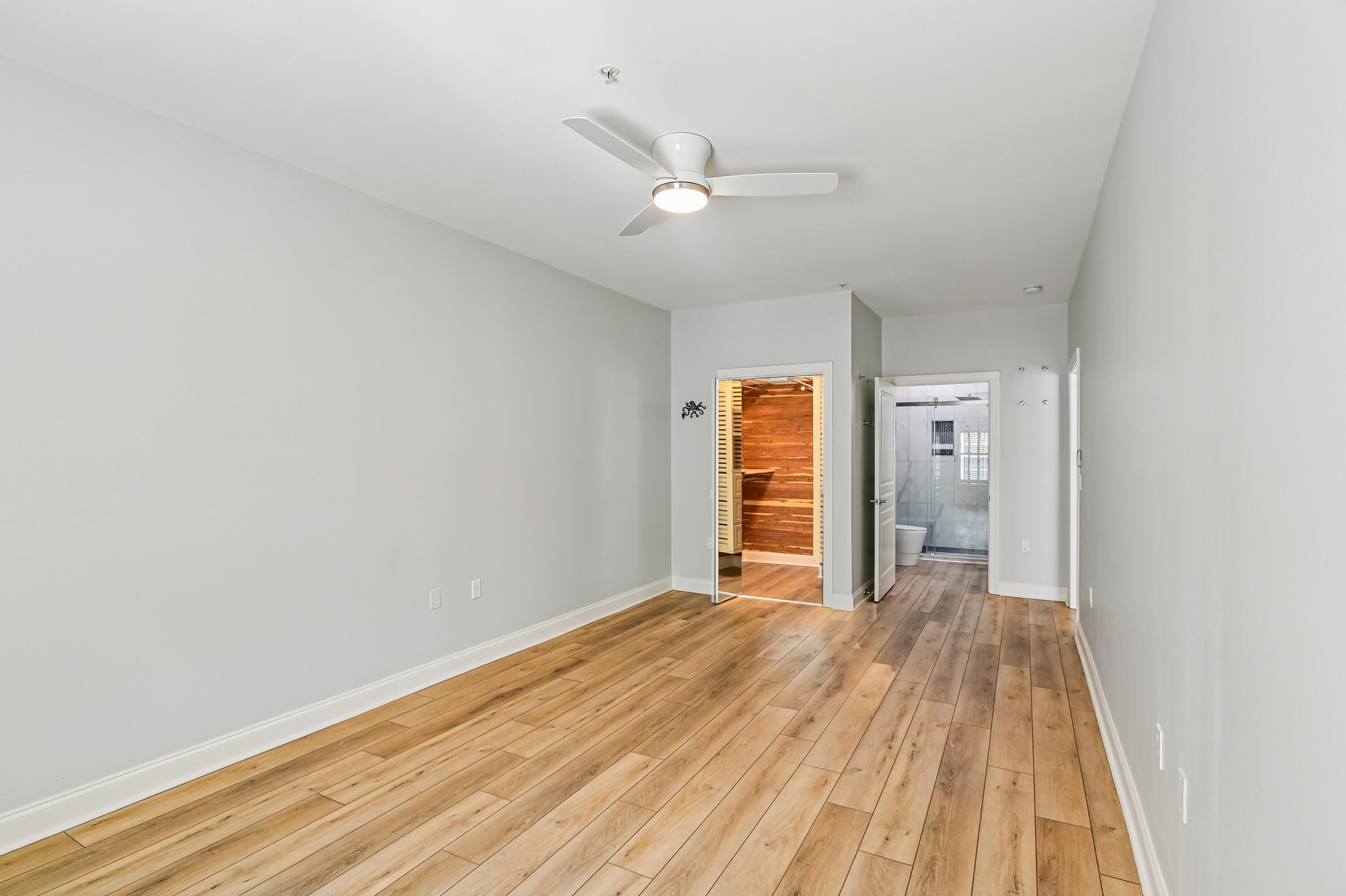 1025 Riverland Woods Place # 305