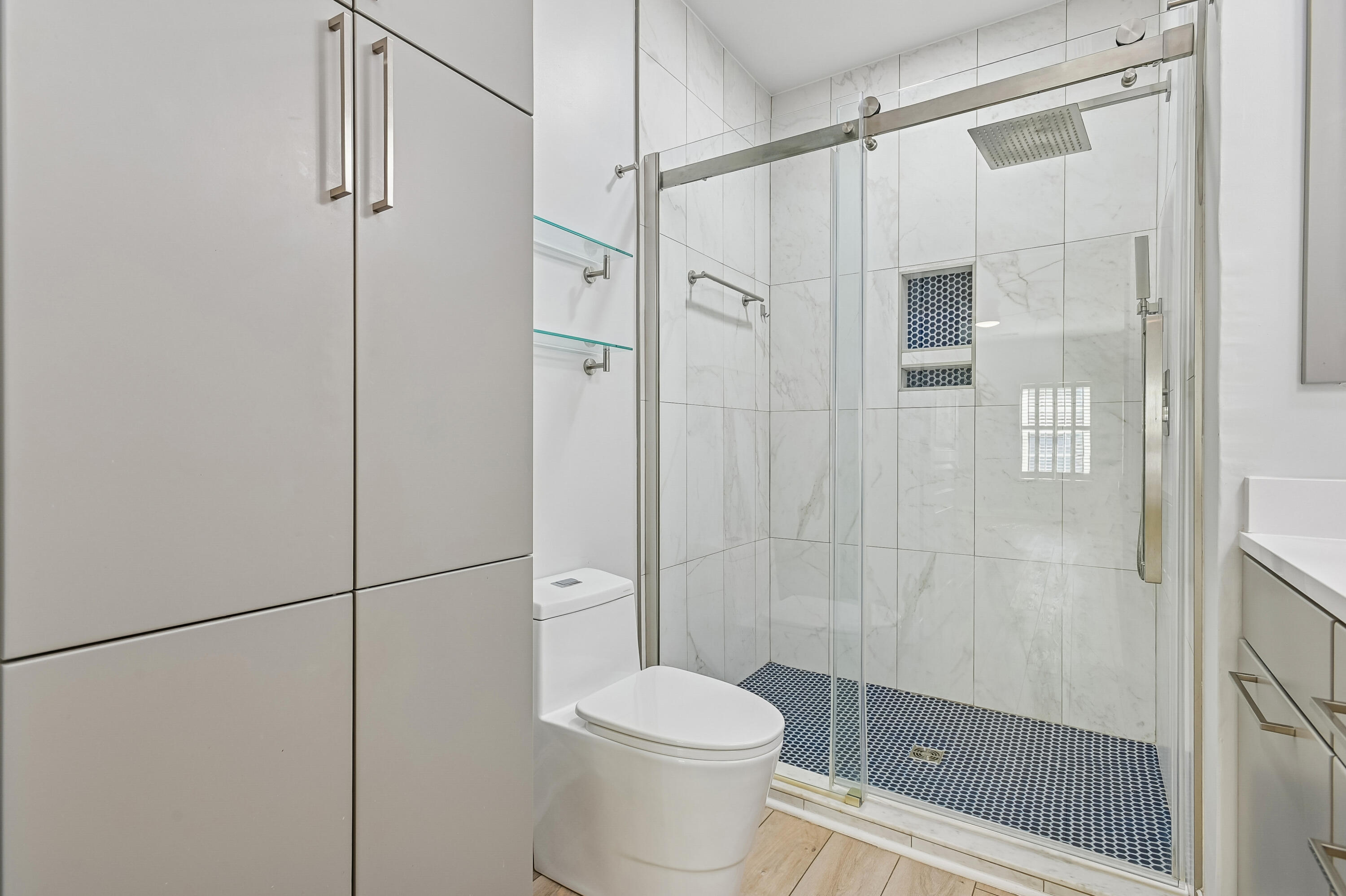 1025 Riverland Woods Place # 305