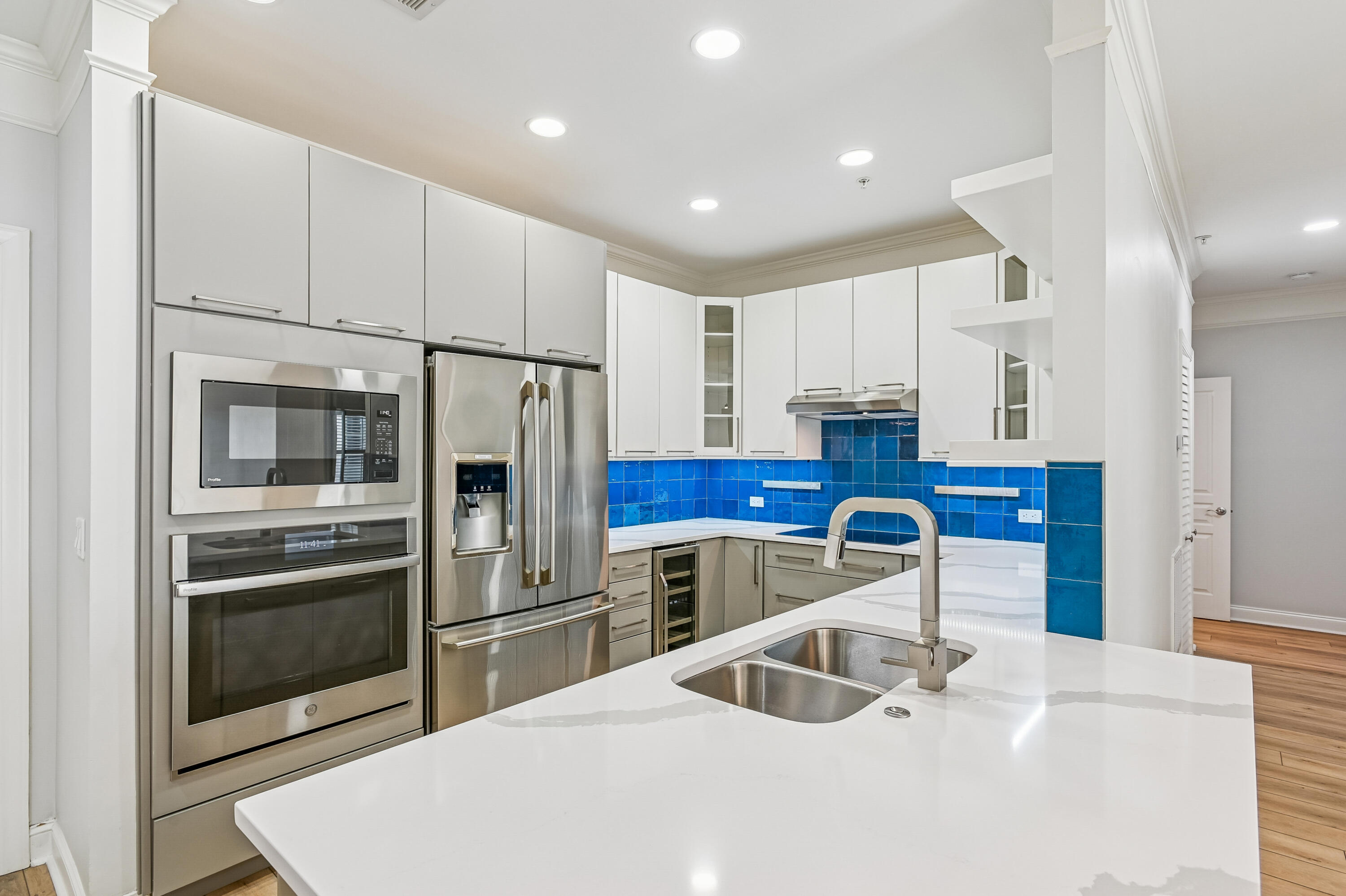 1025 Riverland Woods Place # 305