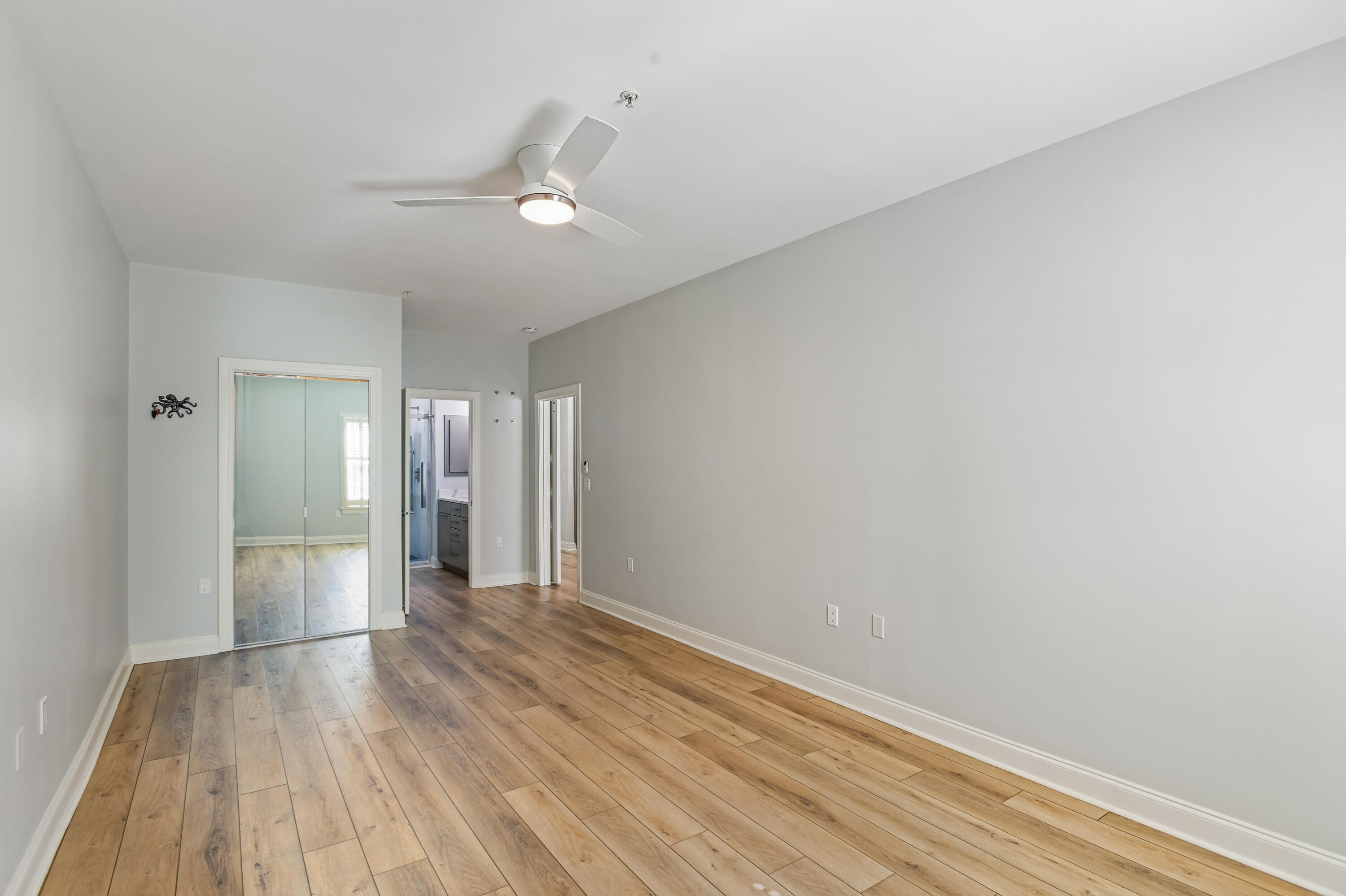 1025 Riverland Woods Place # 305