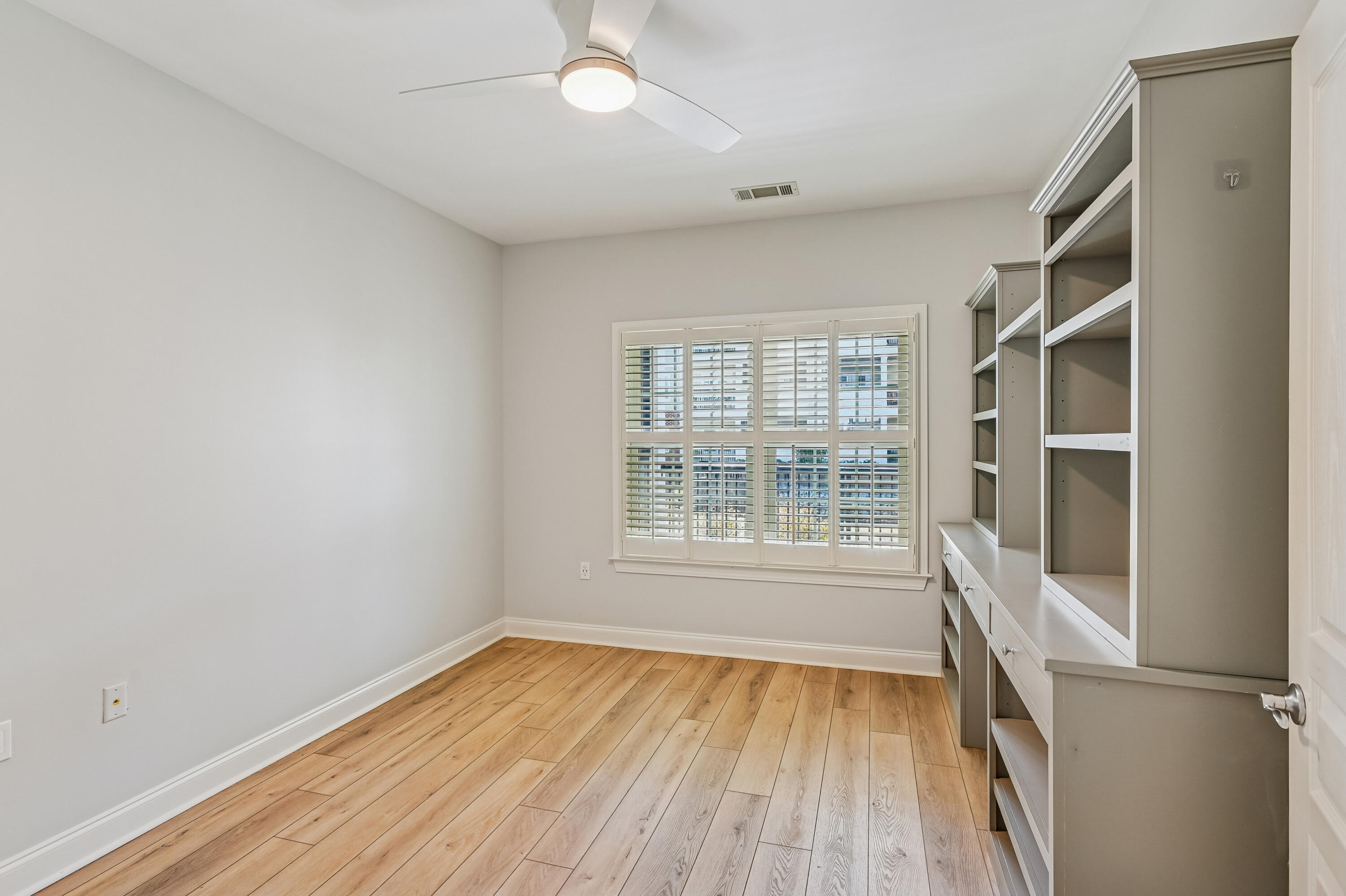 1025 Riverland Woods Place # 305