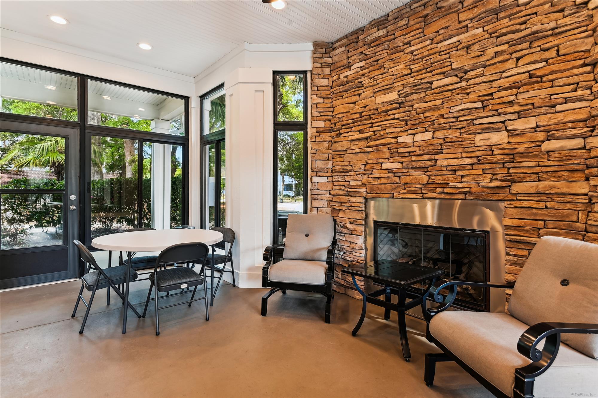 1025 Riverland Woods Place # 305