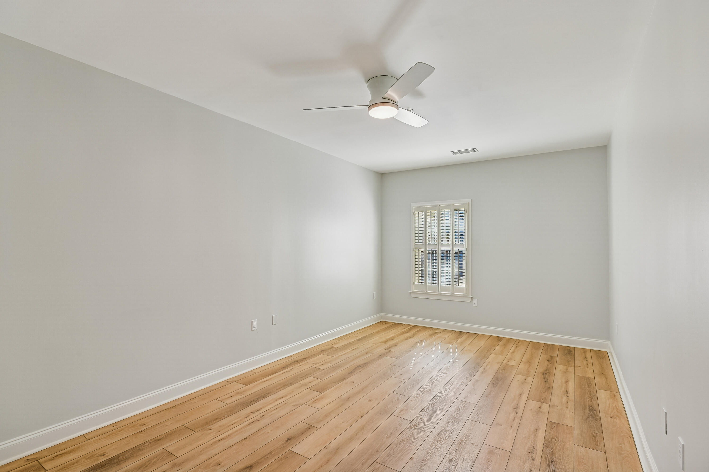 1025 Riverland Woods Place # 305