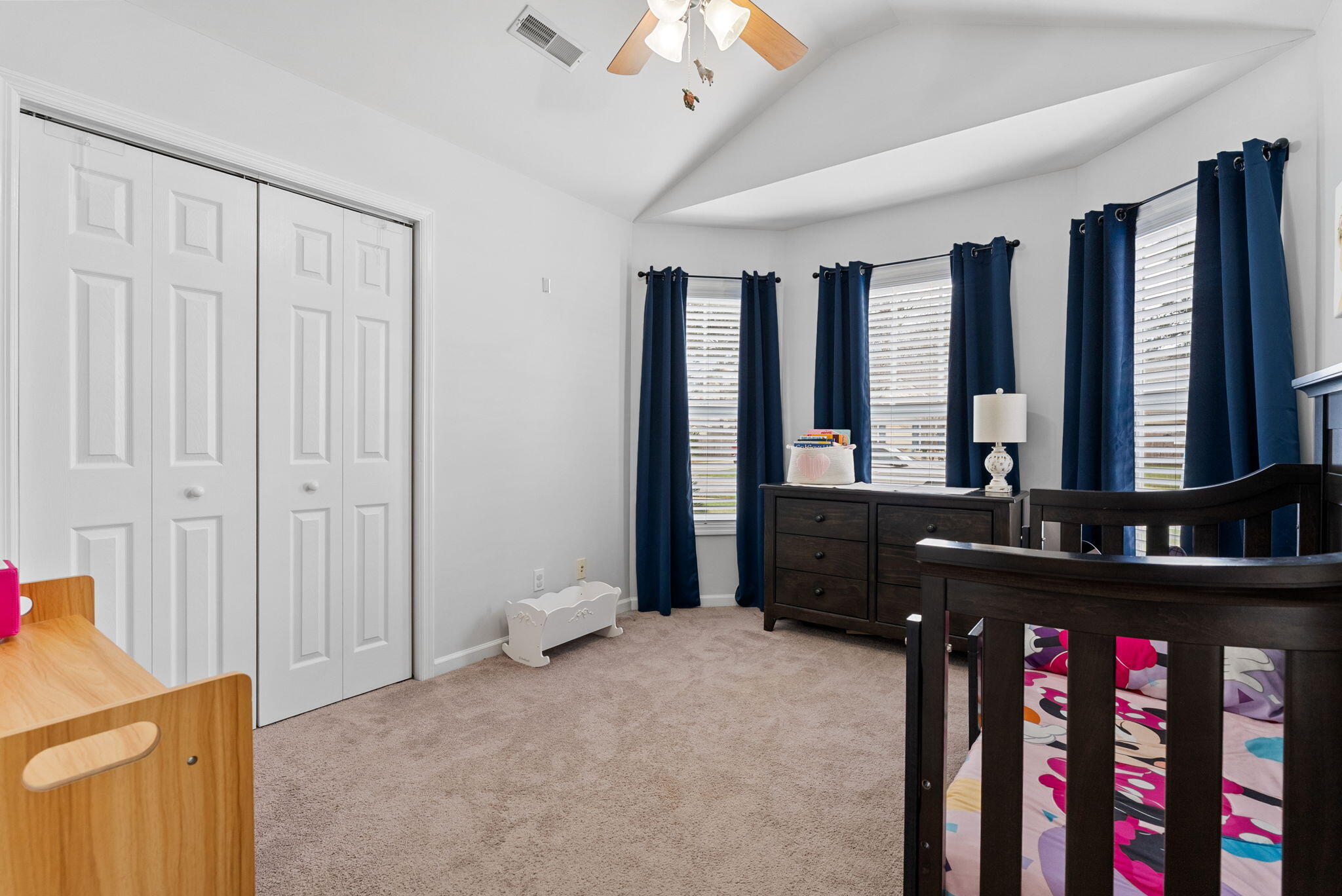 122 Thousand Oaks Circle