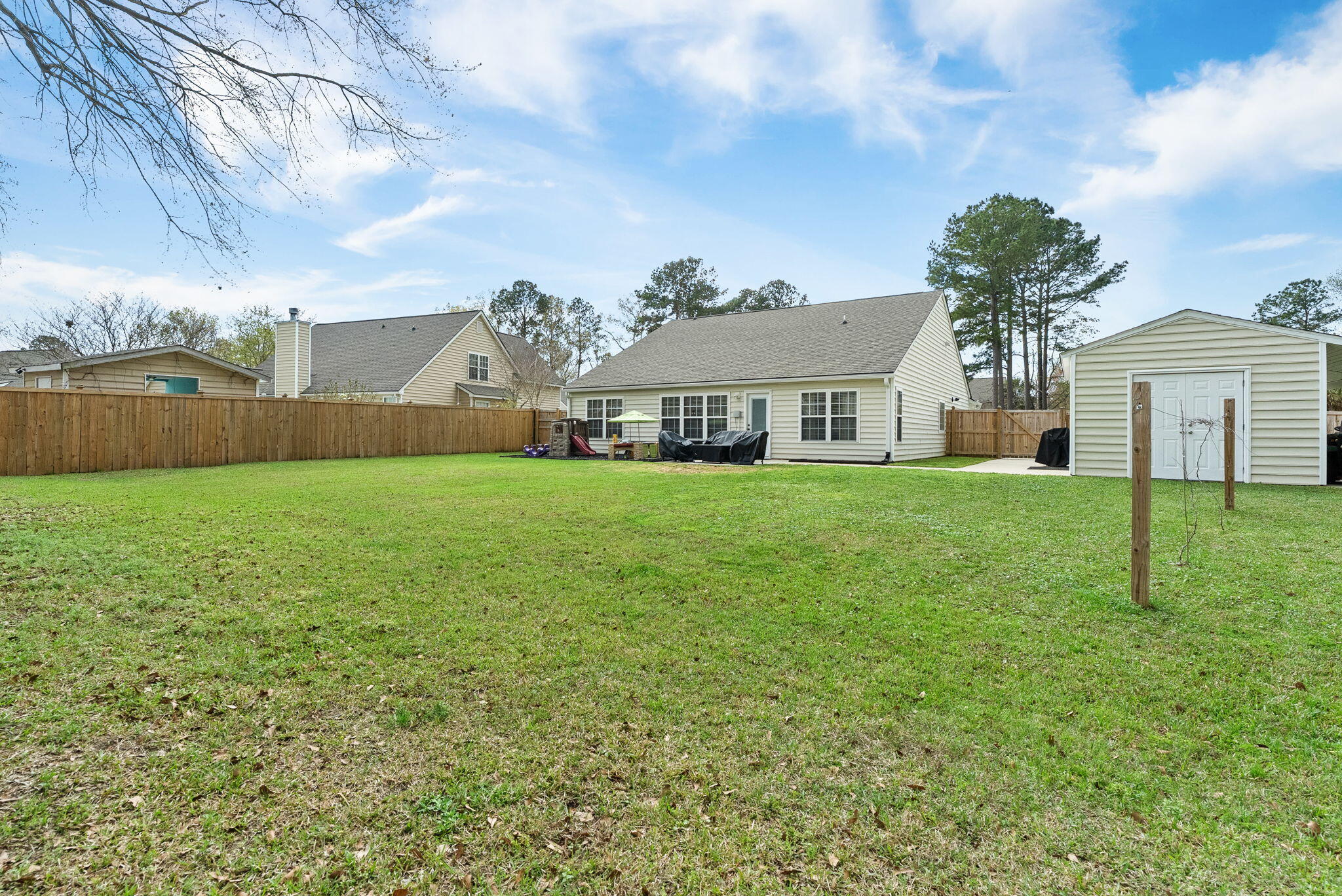 122 Thousand Oaks Circle