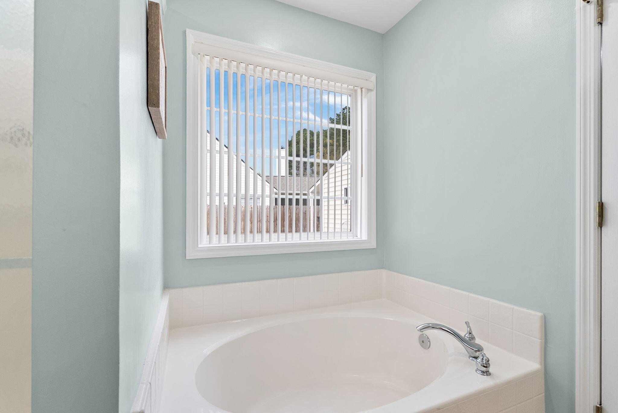 122 Thousand Oaks Circle