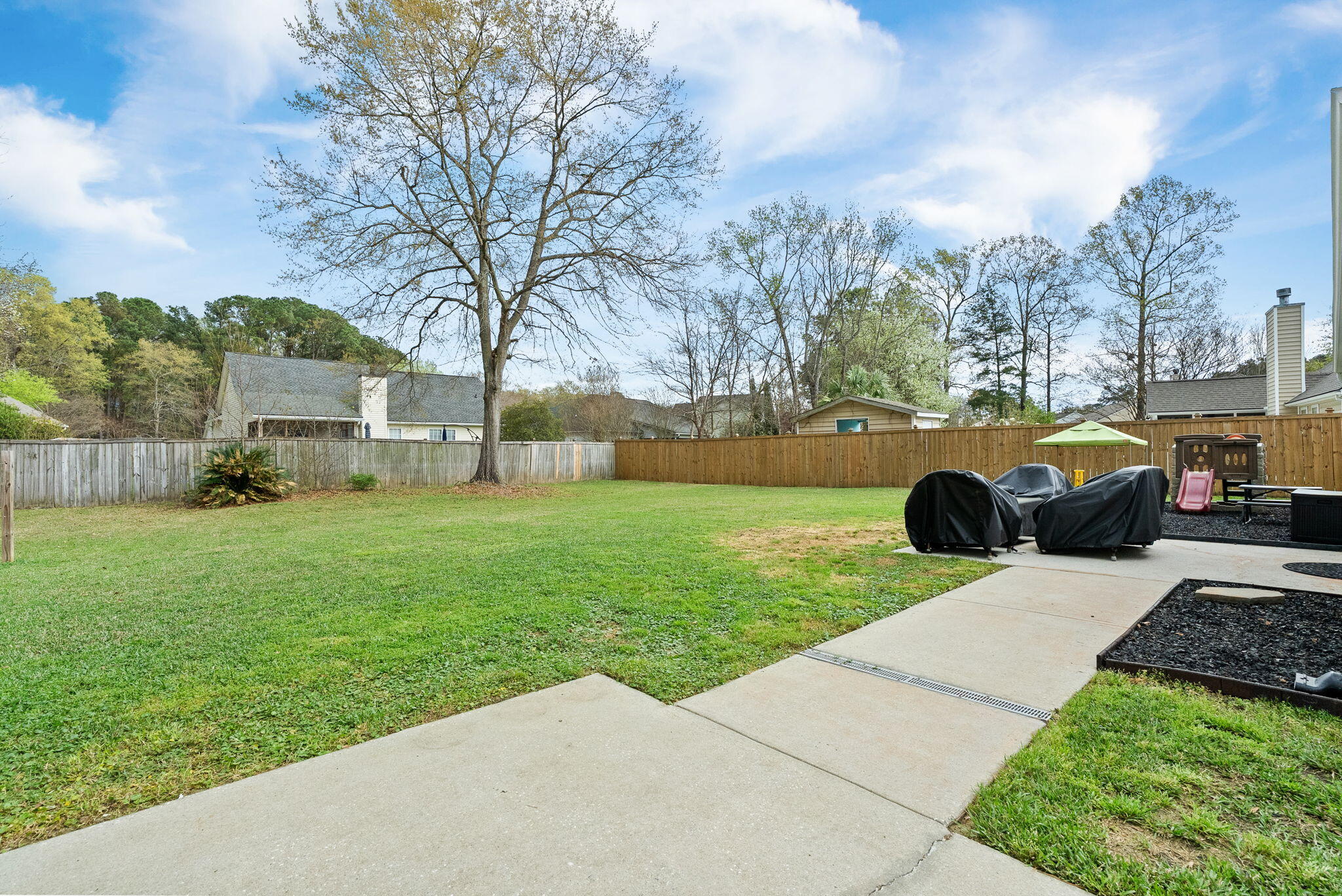 122 Thousand Oaks Circle