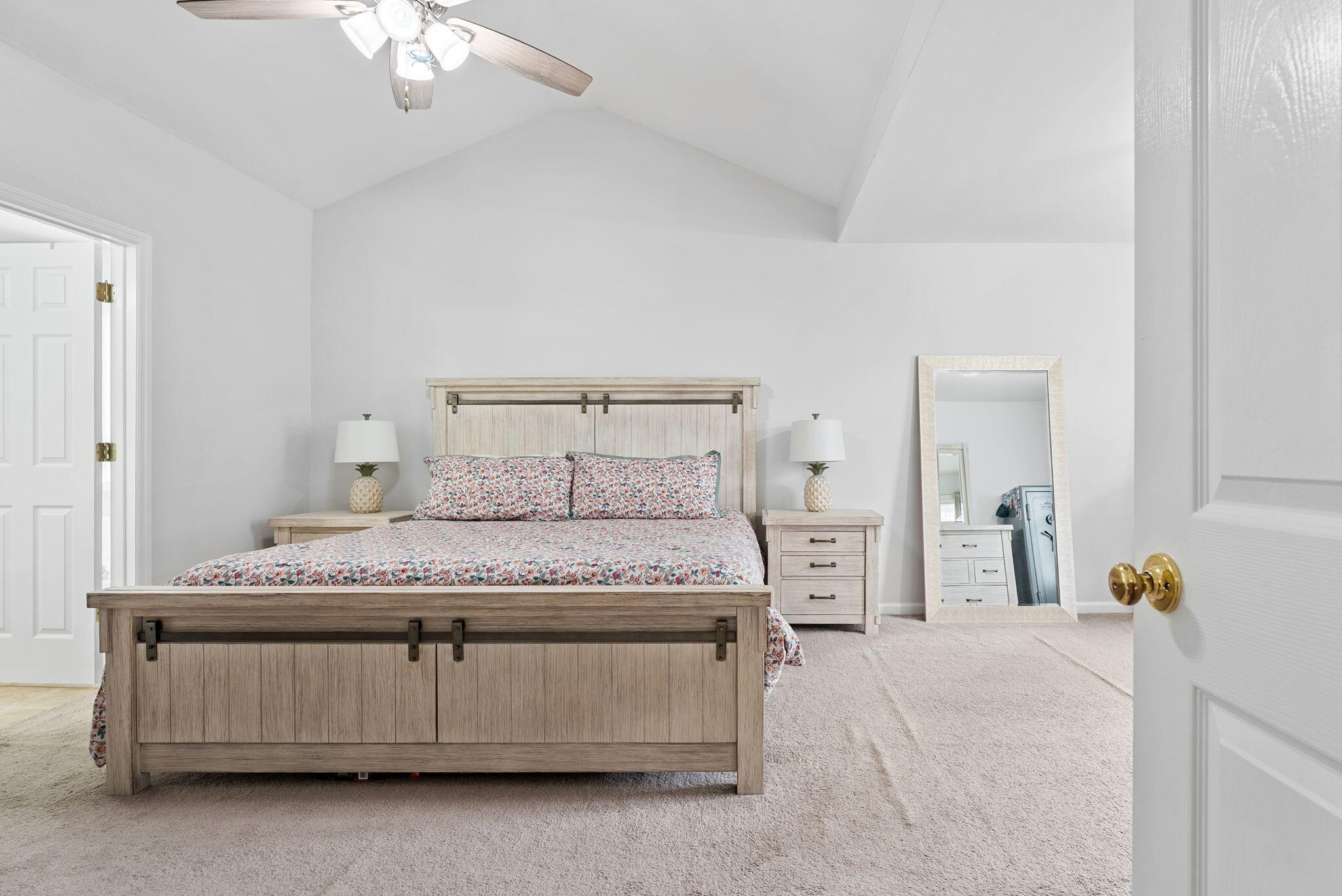122 Thousand Oaks Circle