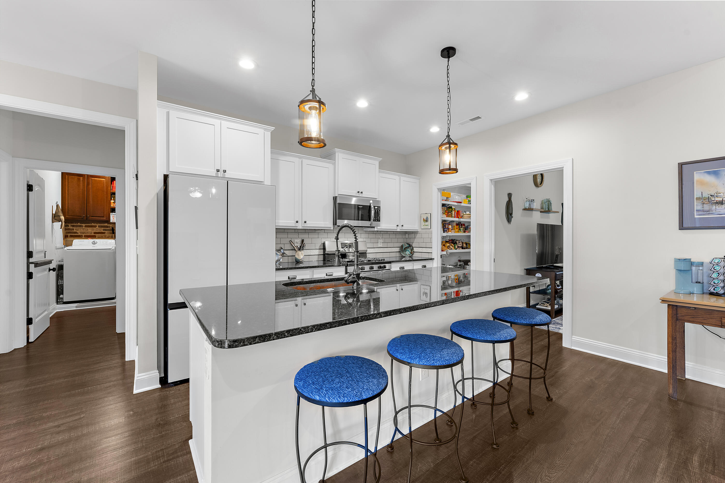 2551 Wedgefield Road
