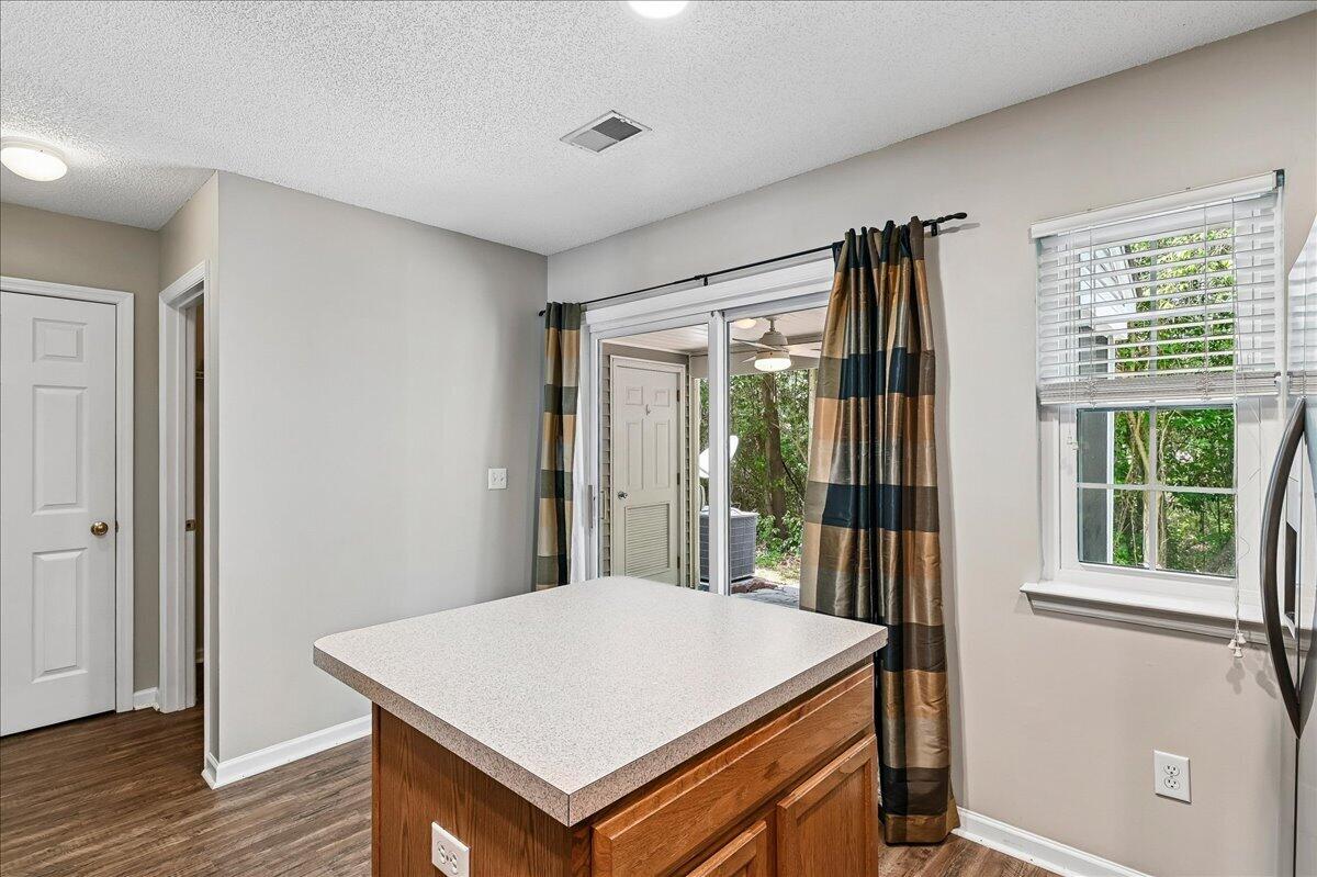 7948 Shadow Oak Drive