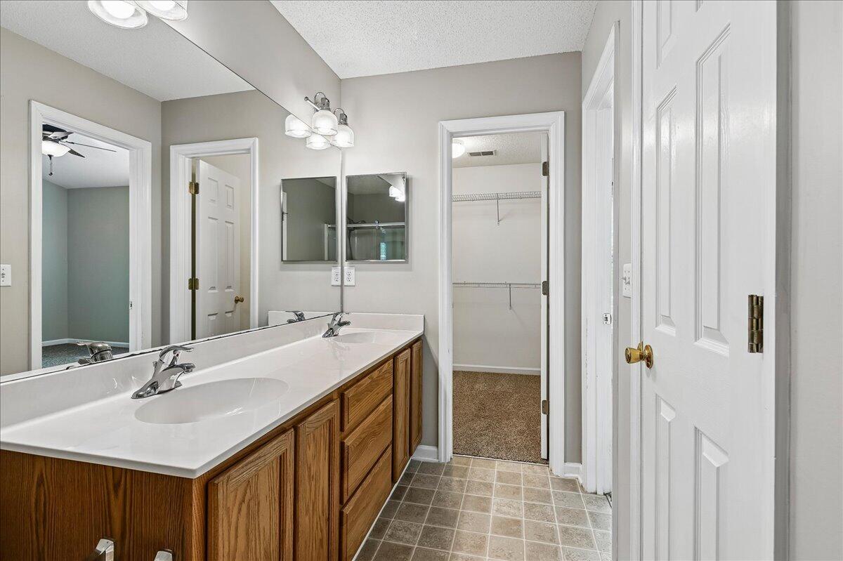 7948 Shadow Oak Drive