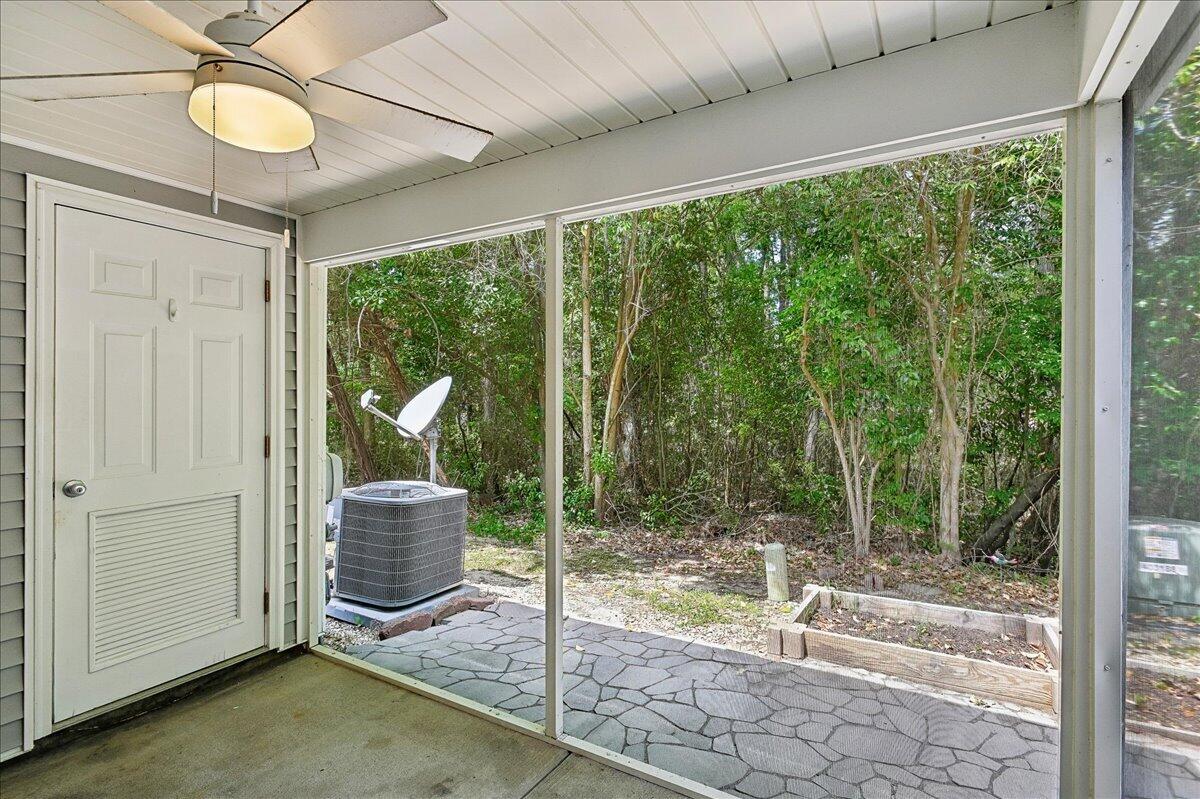 7948 Shadow Oak Drive