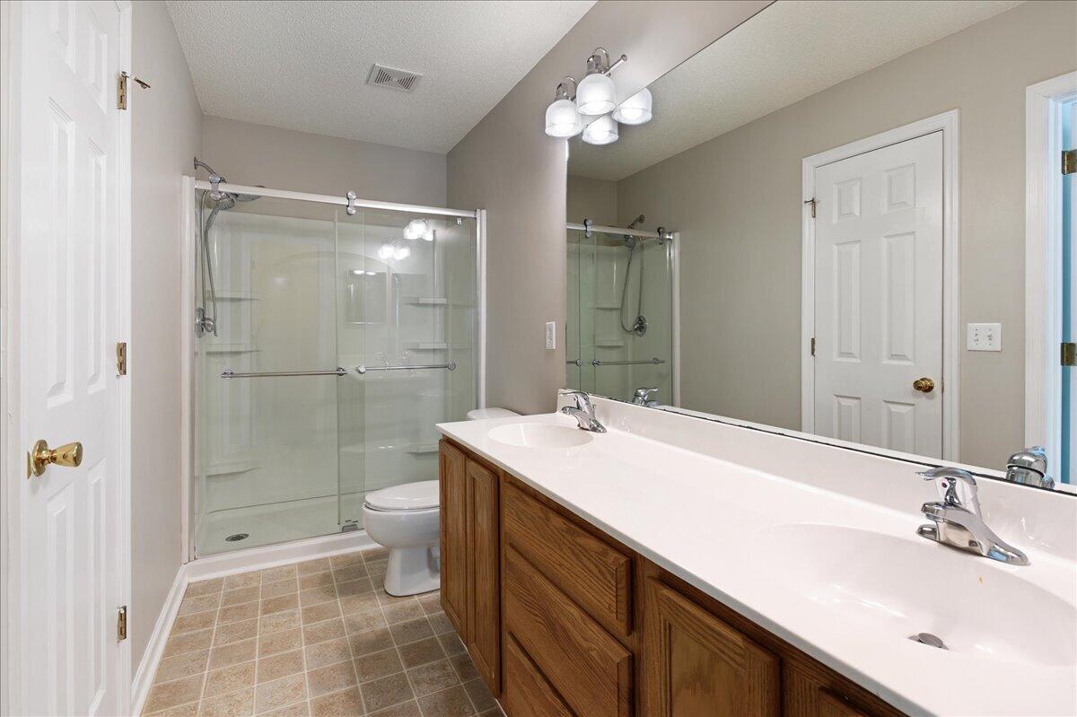 7948 Shadow Oak Drive