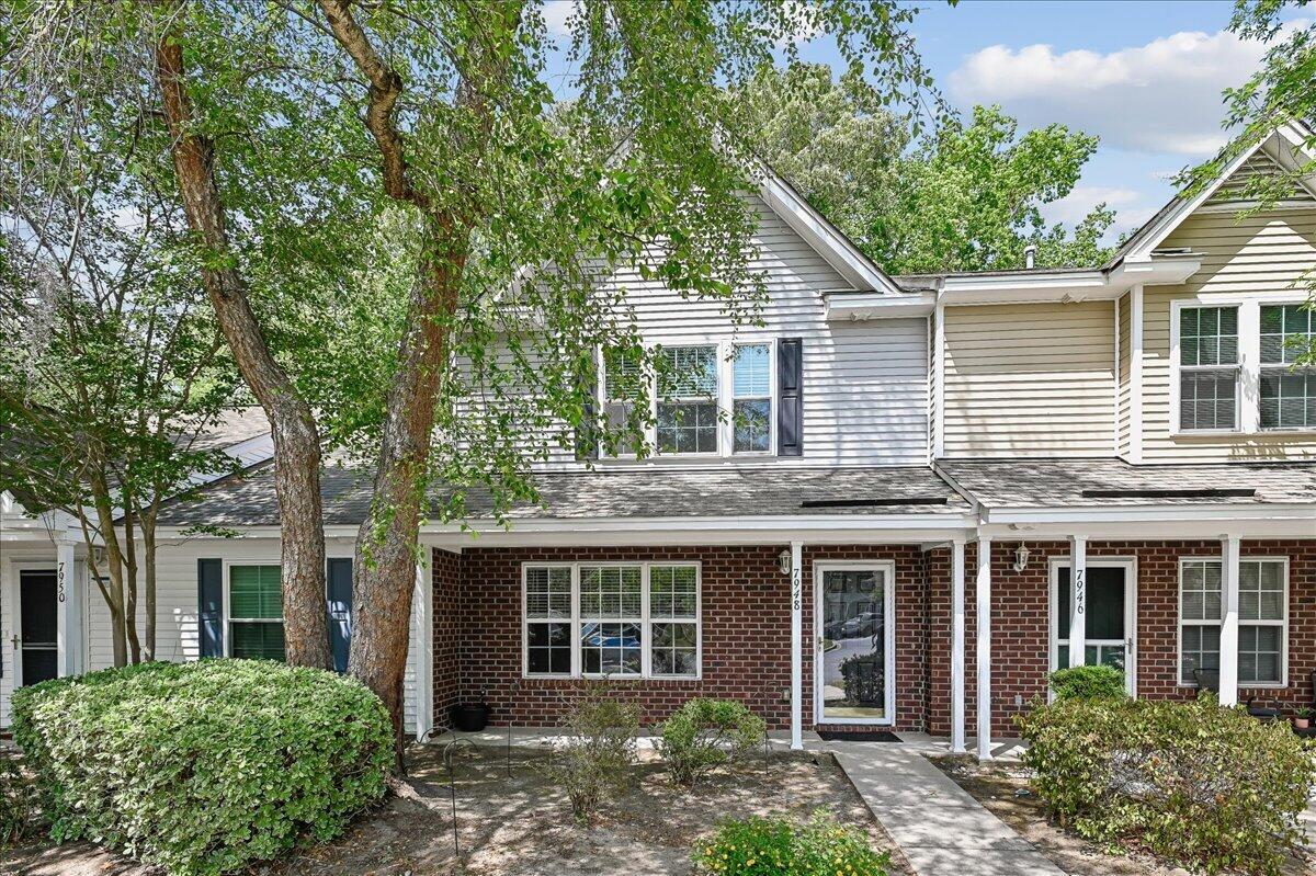 7948 Shadow Oak Drive