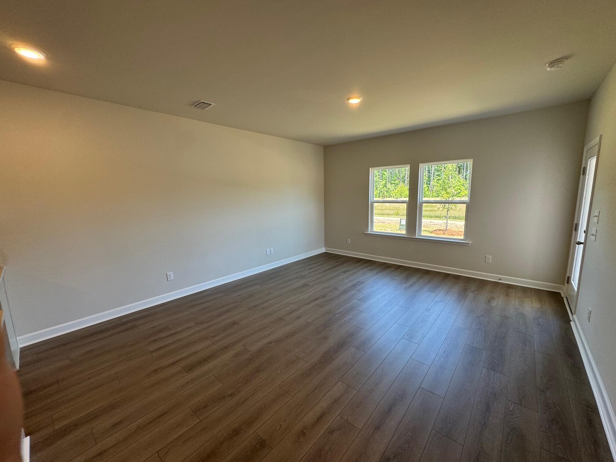 1052 Dusk Drive