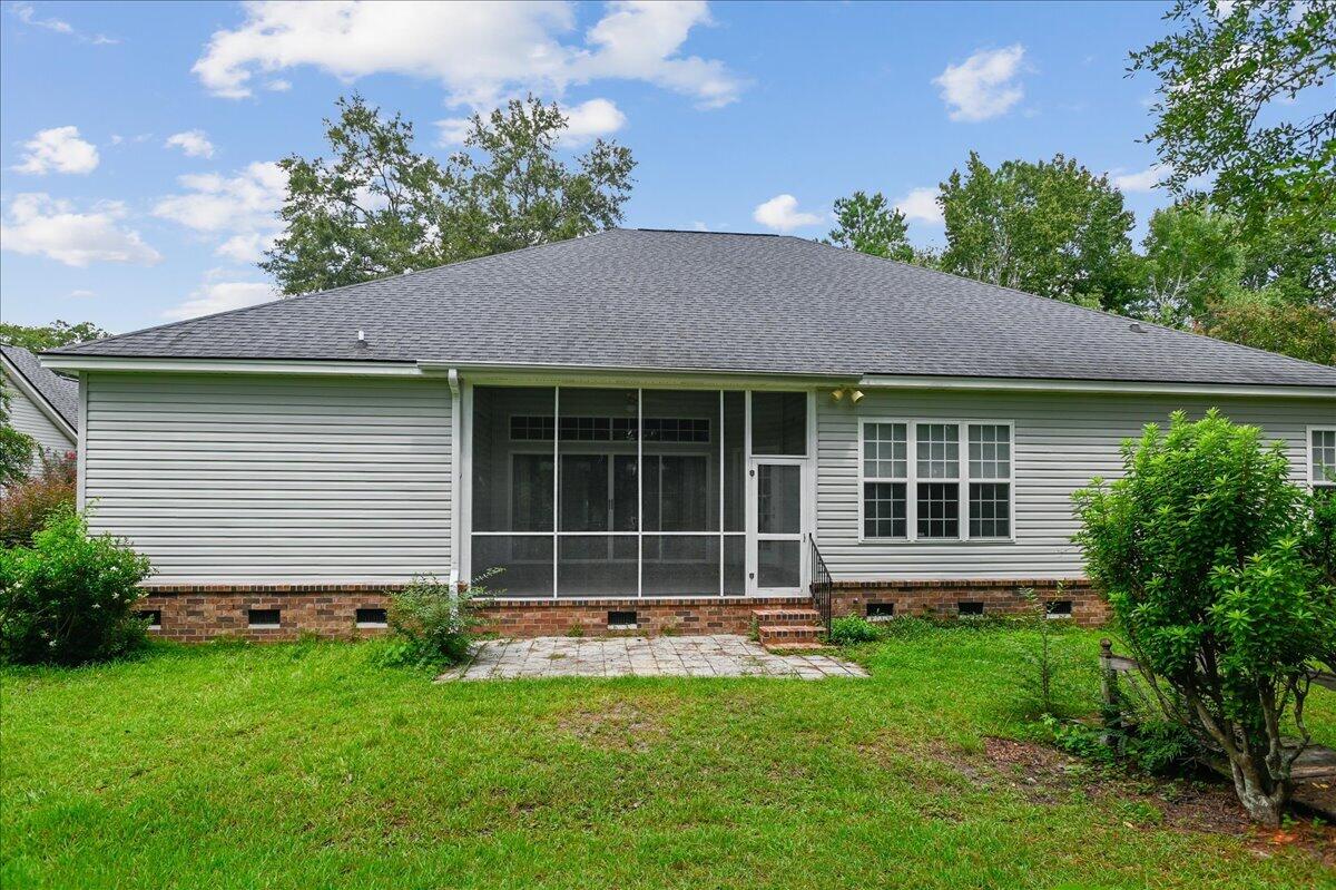 3017 Trotters Club Way