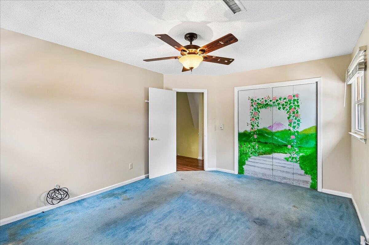 1263 Honeysuckle Lane
