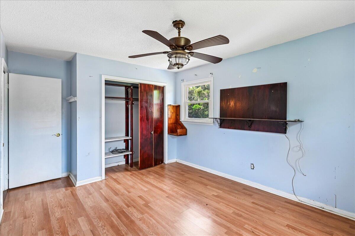 1263 Honeysuckle Lane