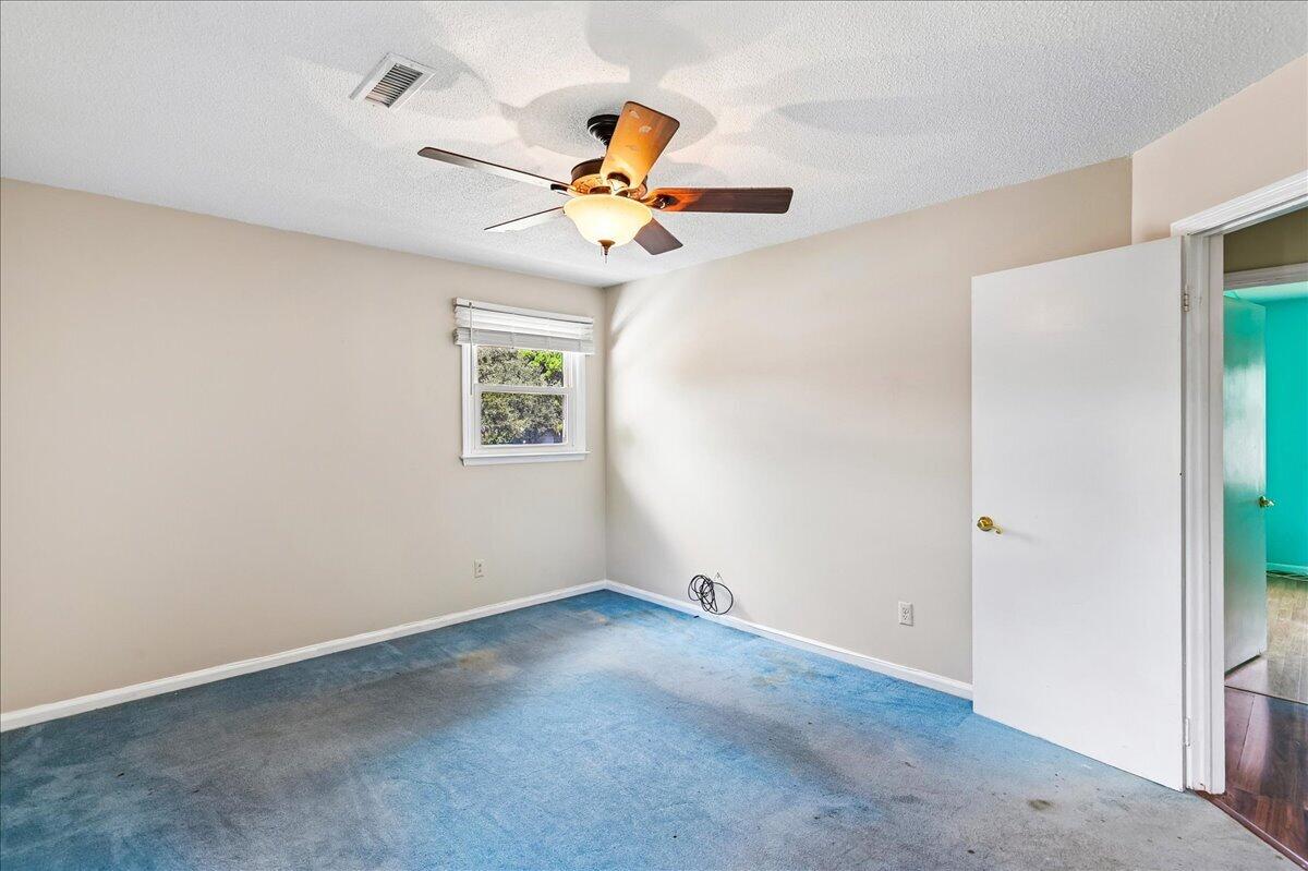 1263 Honeysuckle Lane