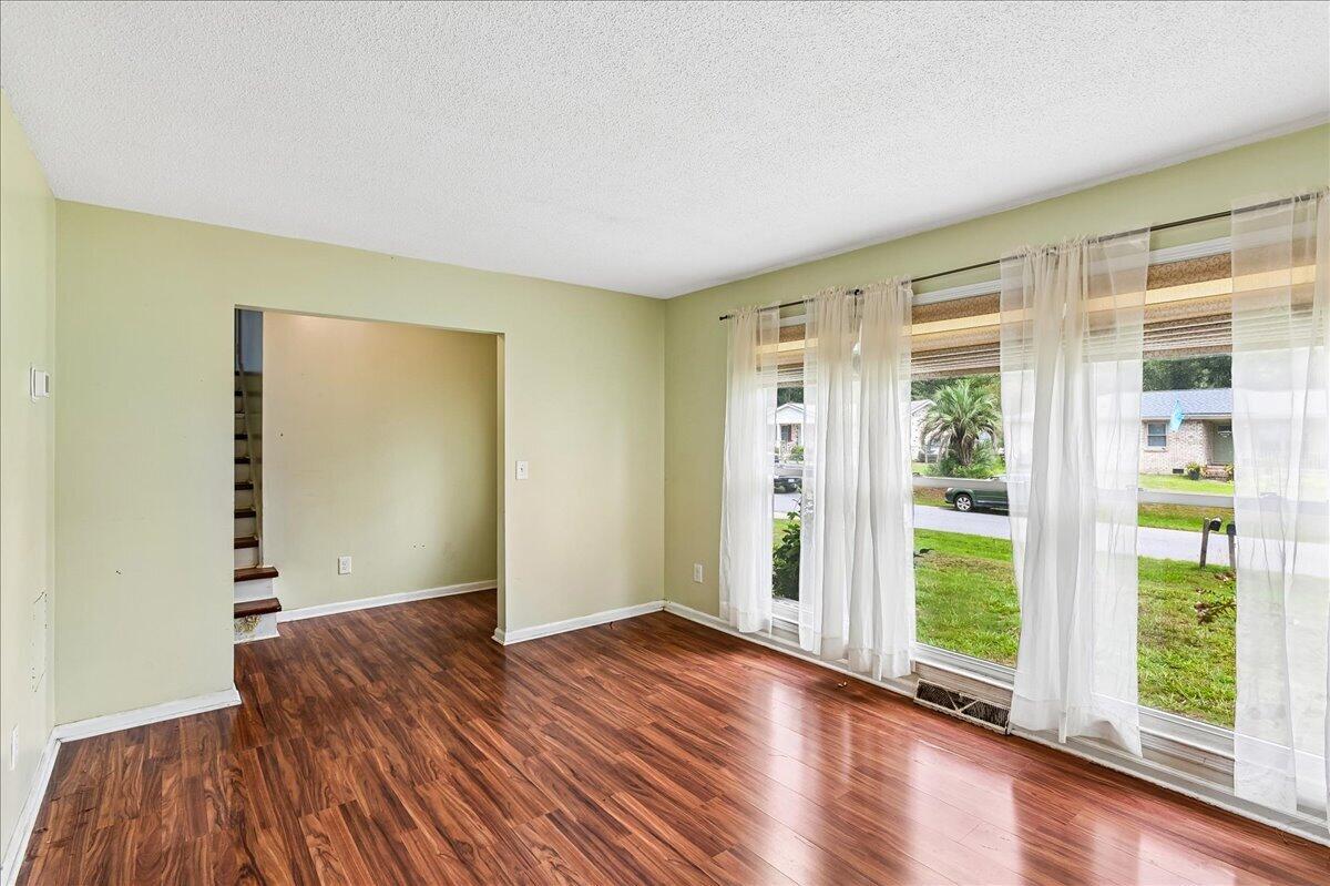 1263 Honeysuckle Lane