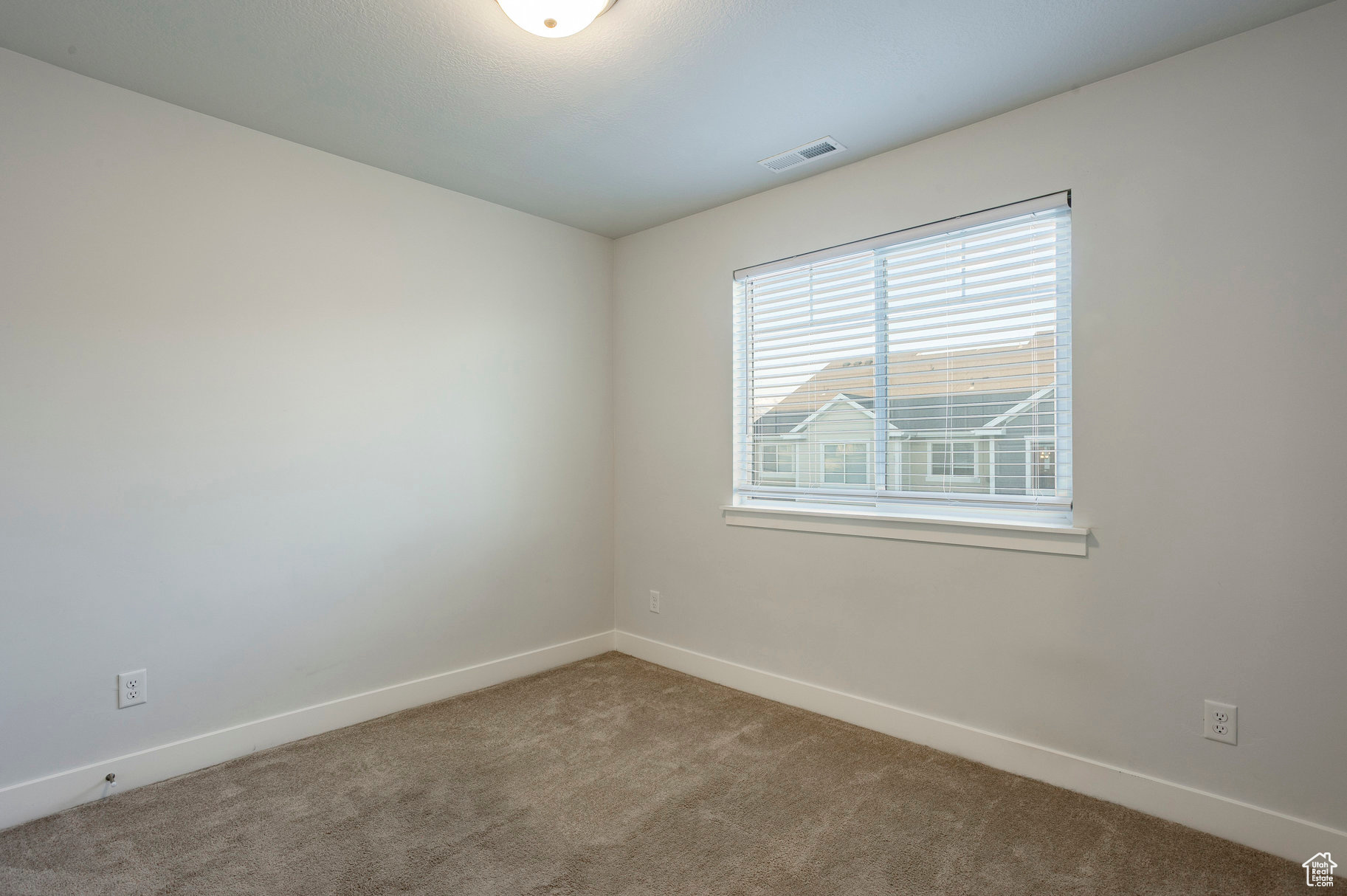 1629 N 3860 W