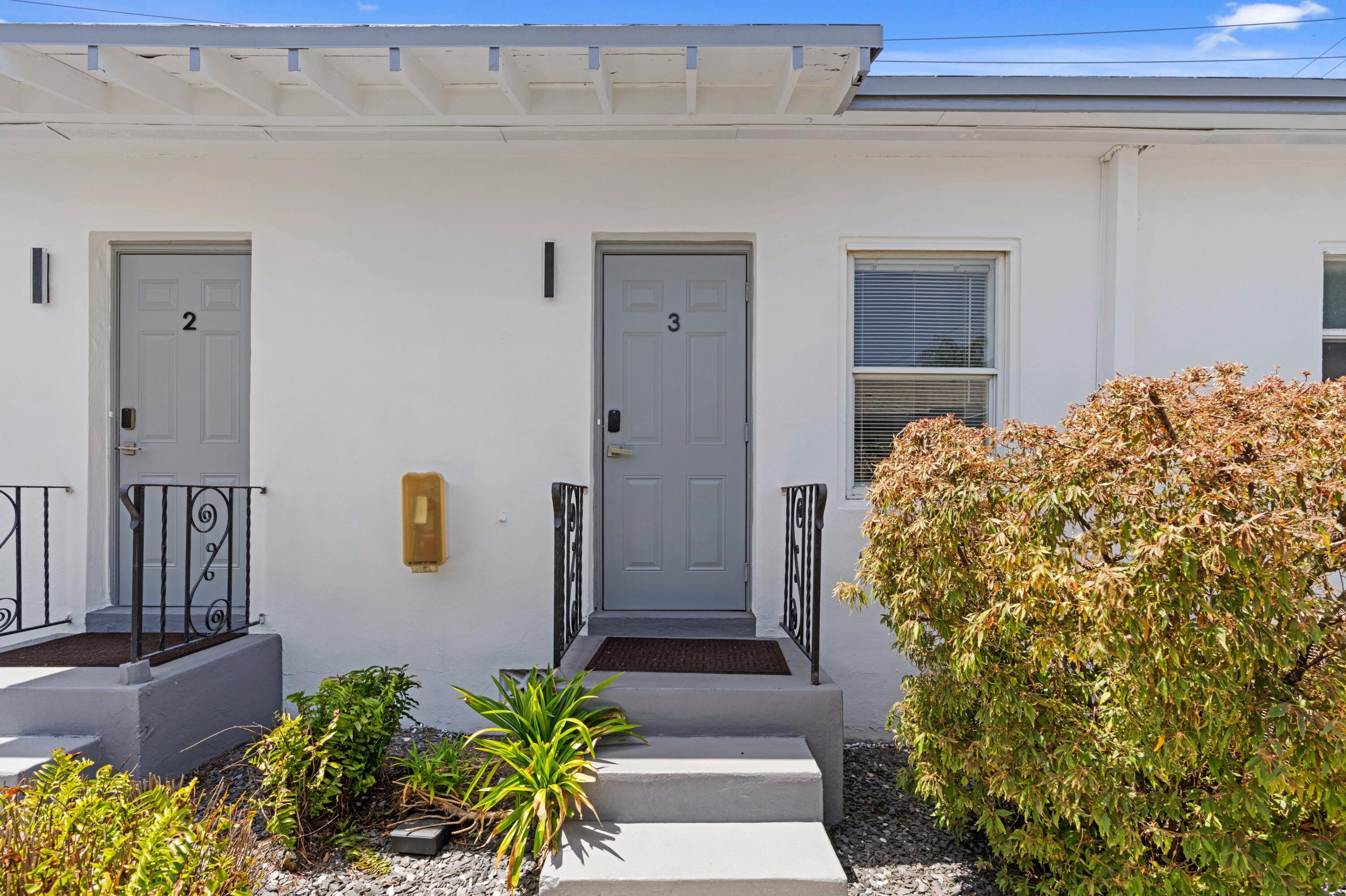 1301 NE 16TH Terrace 1-9