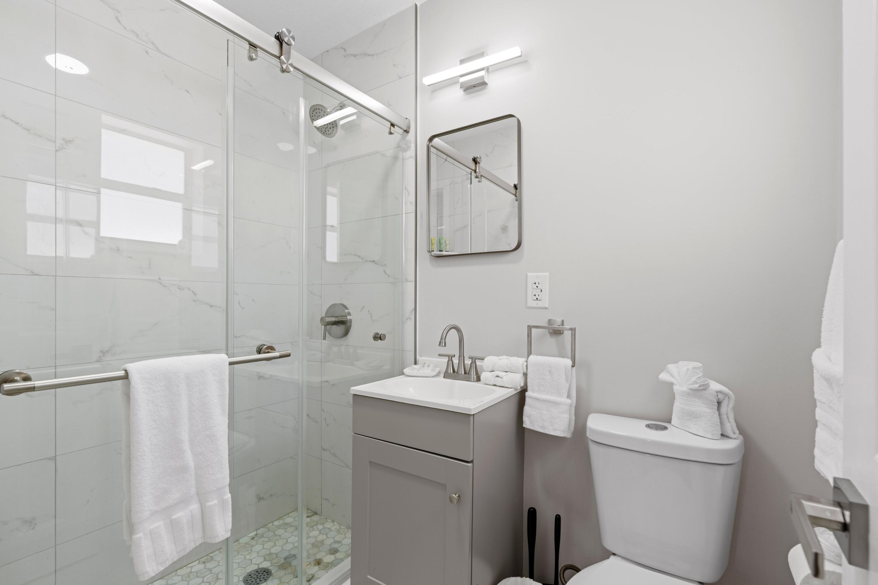 1301 NE 16TH Terrace 1-9