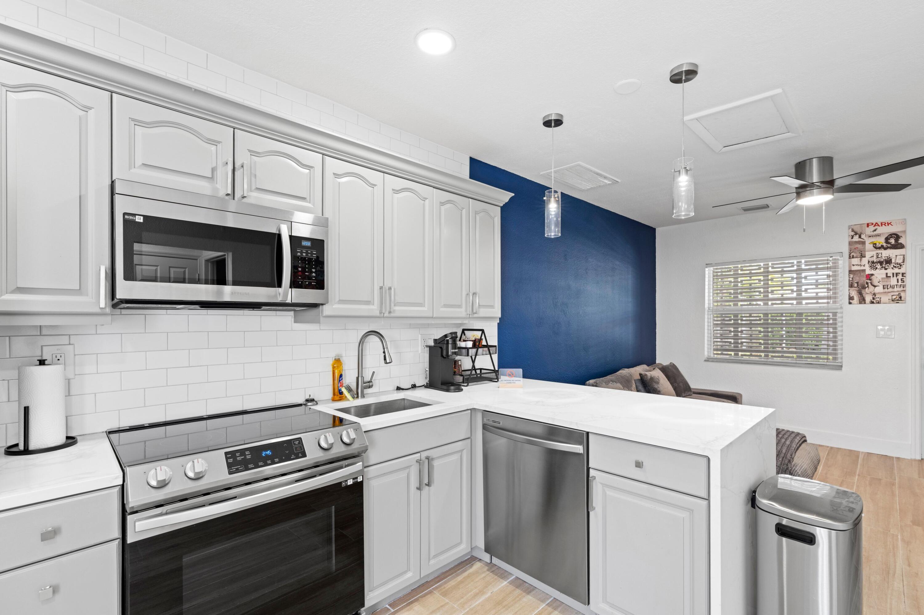 1301 NE 16TH Terrace 1-9